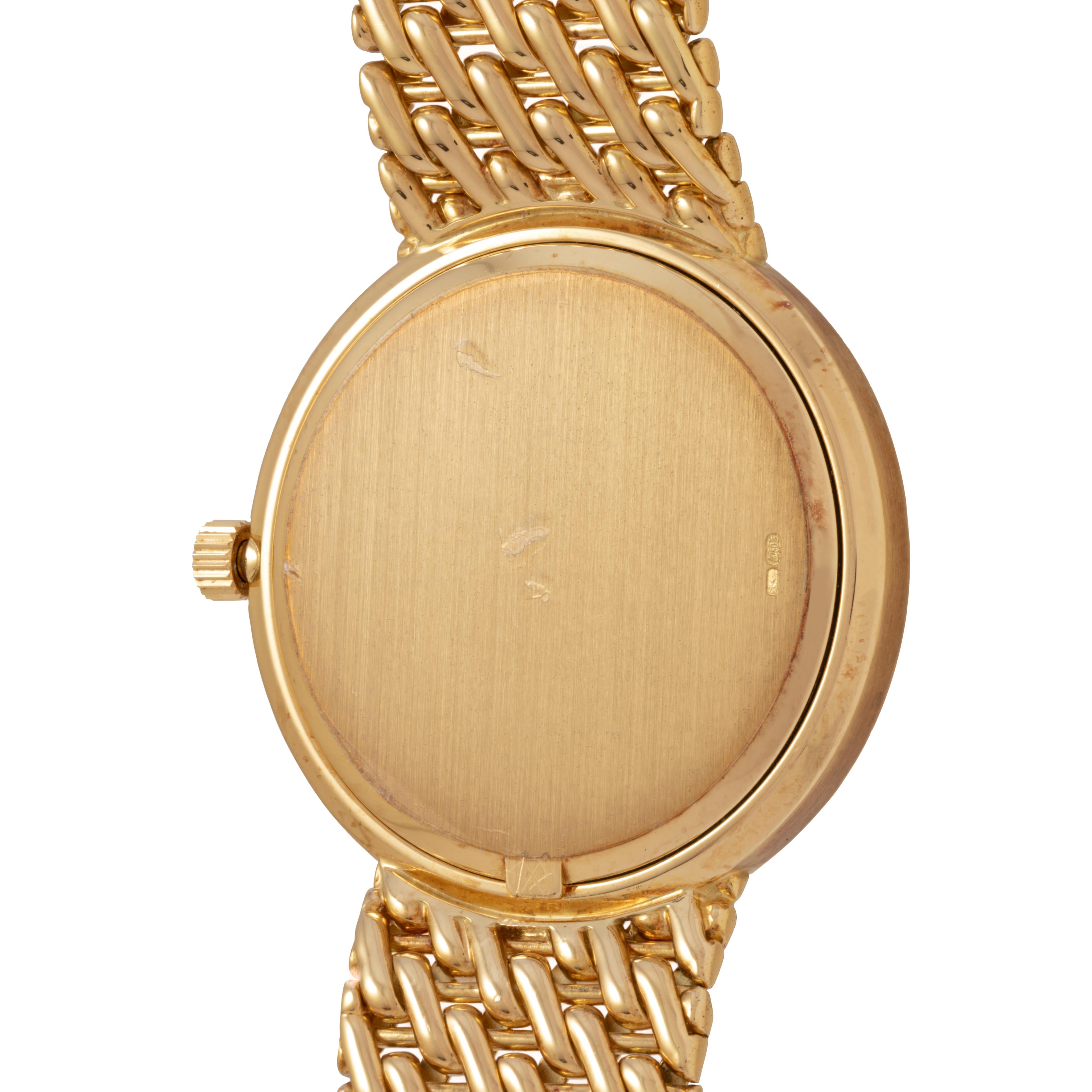 Patek Philippe Montre vintage modèle 3993/17 en or jaune 18 carats et diamants Bon état - En vente à New York, NY
