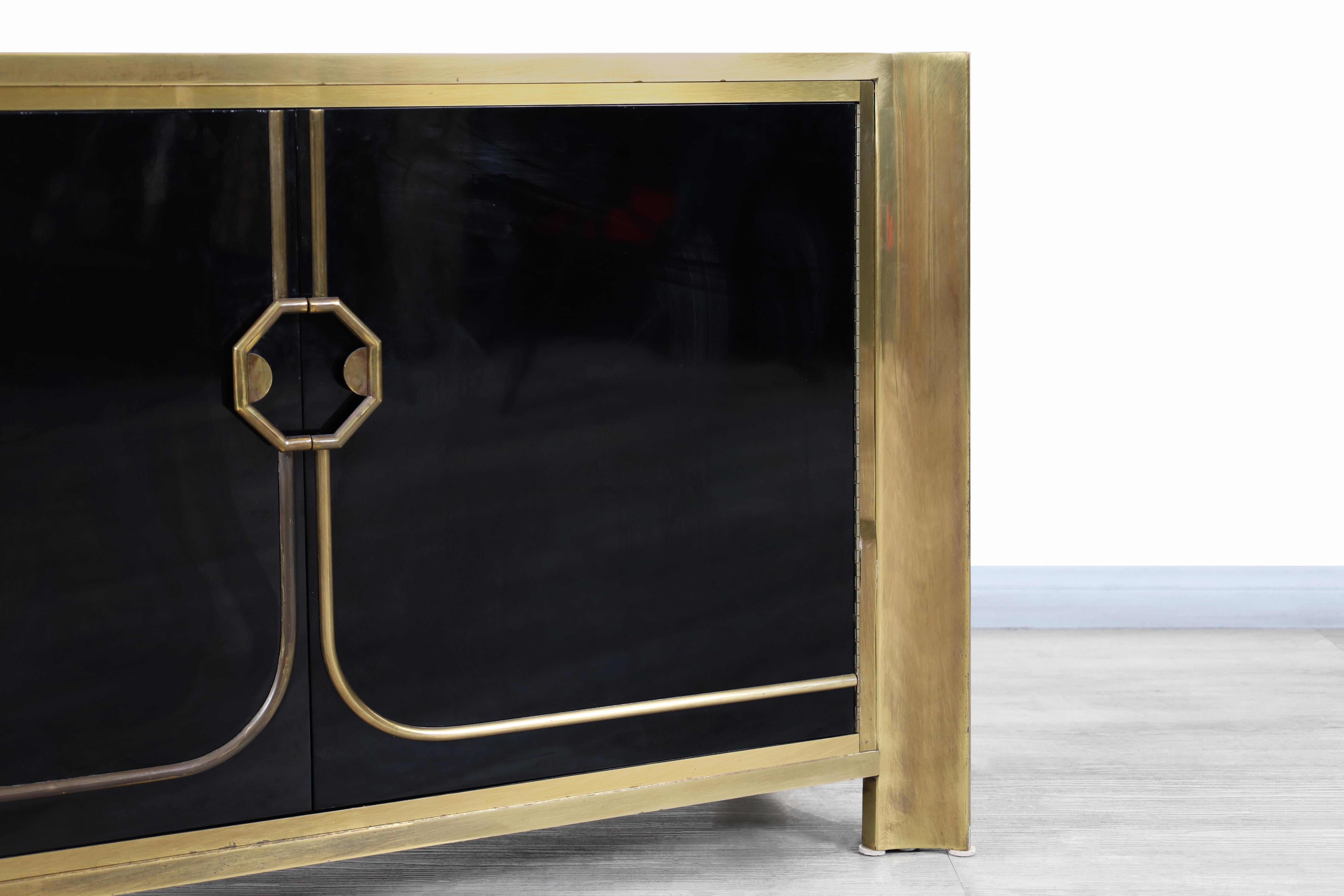 Vintage Patinated Brass and Lacquered Credenza by Mastercraft In Good Condition In North Hollywood, CA