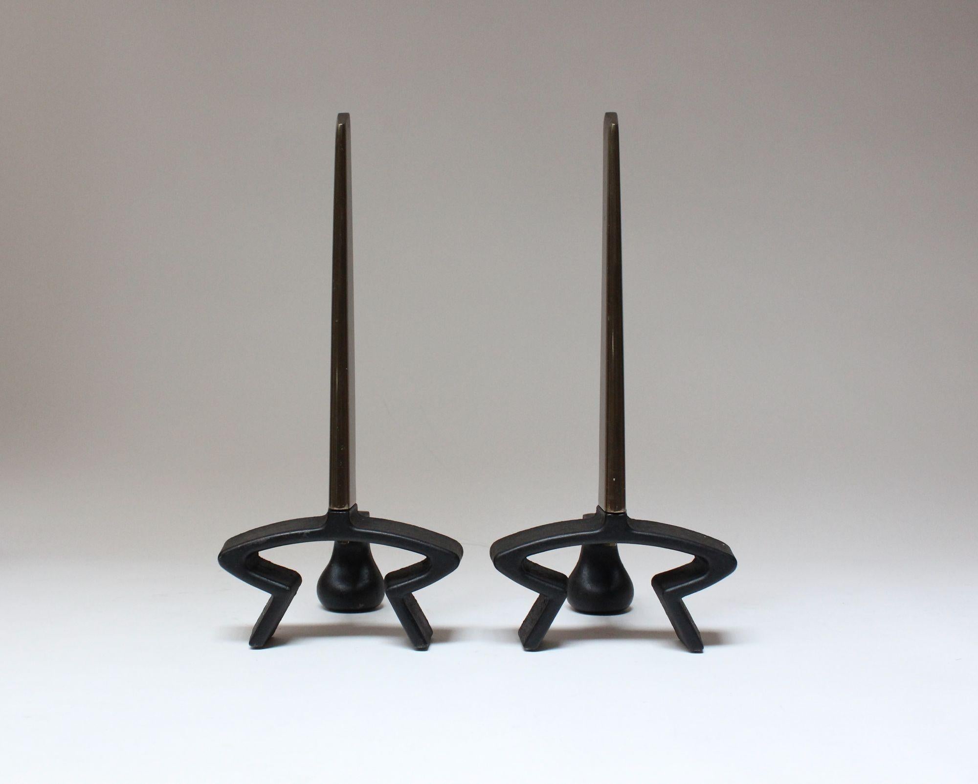 Sculptural blade-form andirons designed by Donald Deskey (ca. 1959, USA).
Inspired by Samuel Gottscho's 1939 
