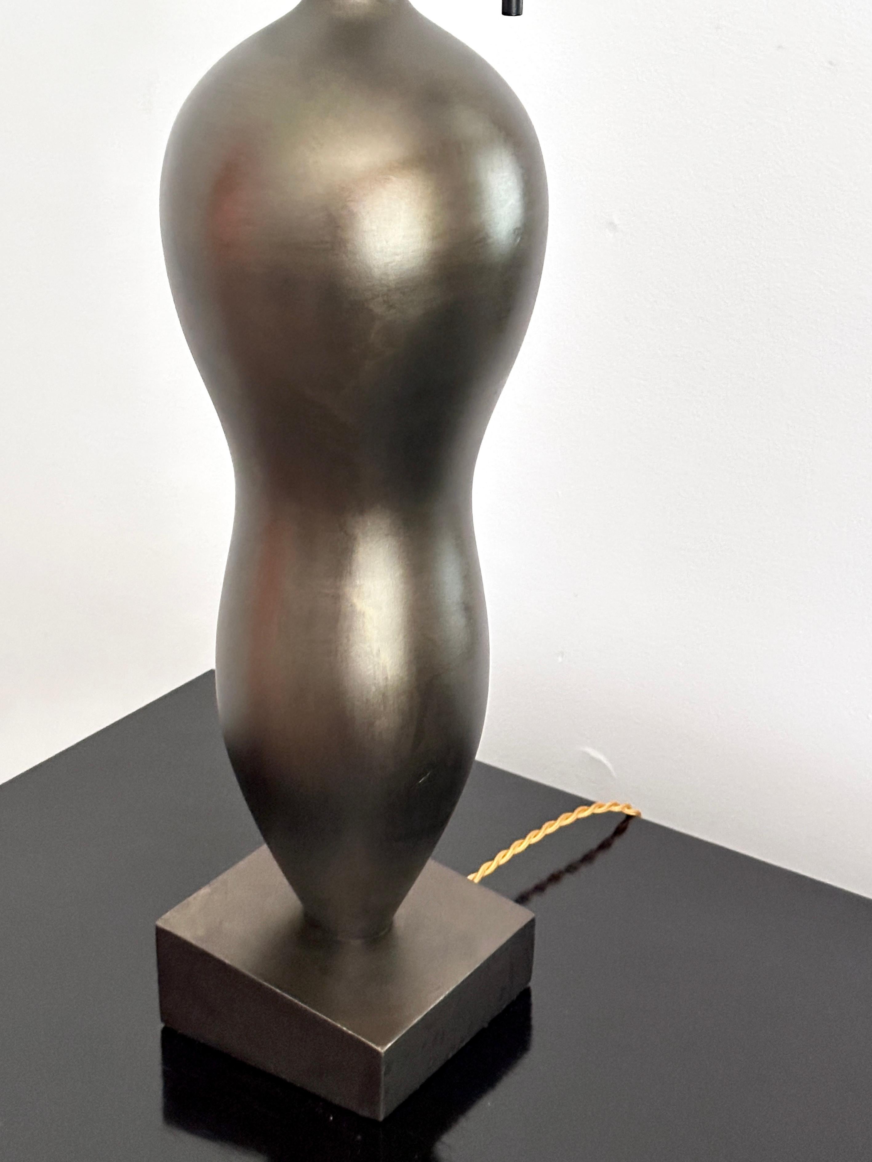 Late 20th Century Vintage Patinated Bronze Finish Donghia Rafaela Table Lamp For Sale