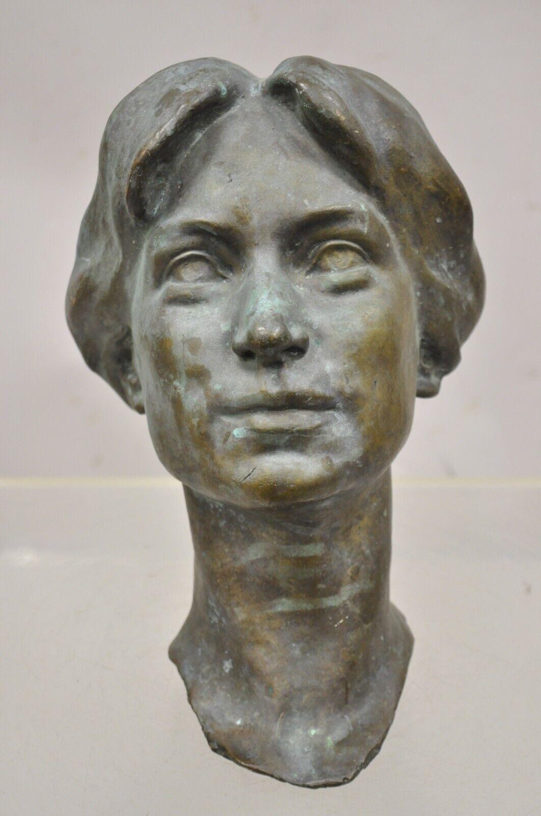 Patinierte Bronzeguss-Büstenstatue-Skulptur einer Frau mit genageltem Haar, Vintage im Angebot 7