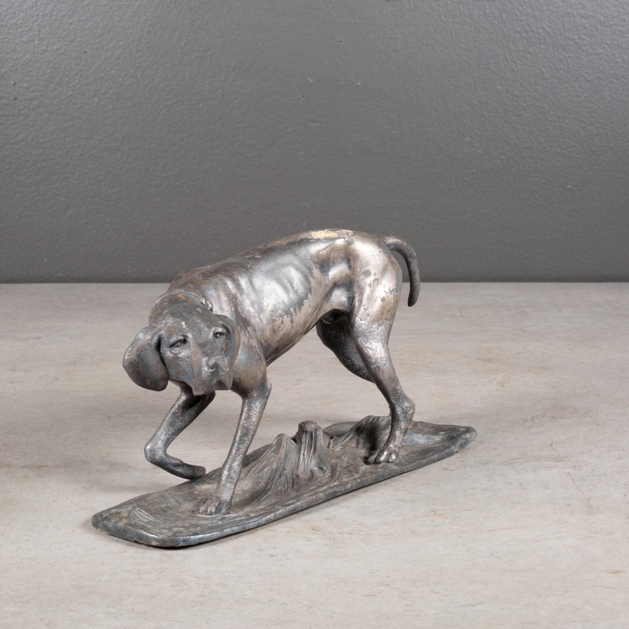 ABOUT

A vintage patinated, pewter Pointer Dog sculpture.

    CREATOR Unknown.
    DATE OF MANUFACTURE c.1940-1960.
    MATERIALS AND TECHNIQUES Pewter.
    CONDITION Good. Wear consistent with age and use.
    DIMENSIONS H 4 in. x W 7.5 in. x D 3