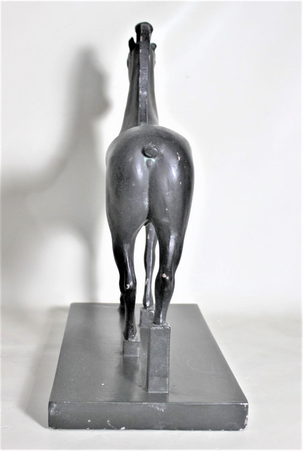 Plâtre Modèle ou sculpture de musée de cheval stylisé gréco-romain en plâtre patiné vintage en vente