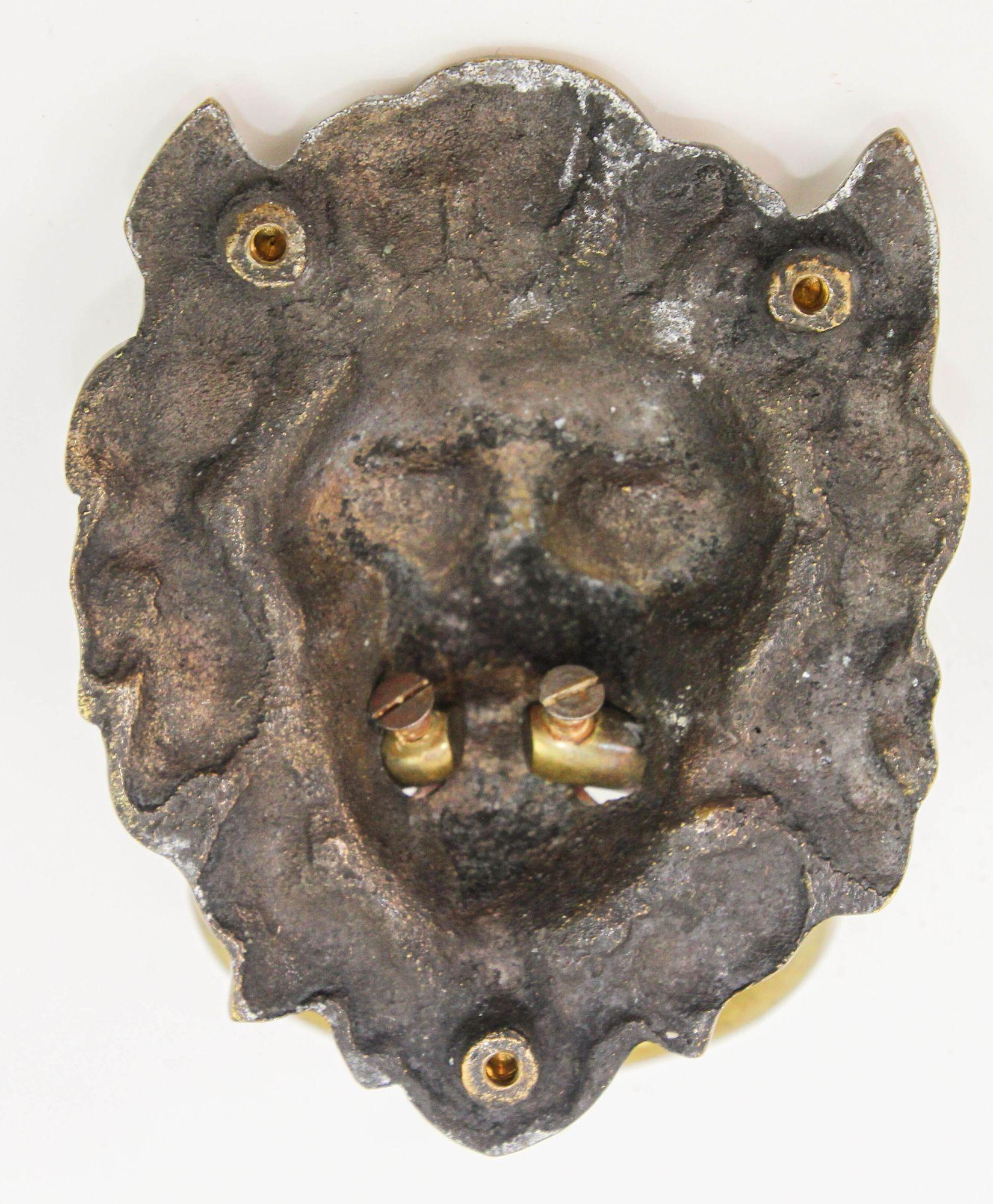 Vintage Patinated Solid Cast Brass Lion's Head Door Knocker In Good Condition In North Hollywood, CA