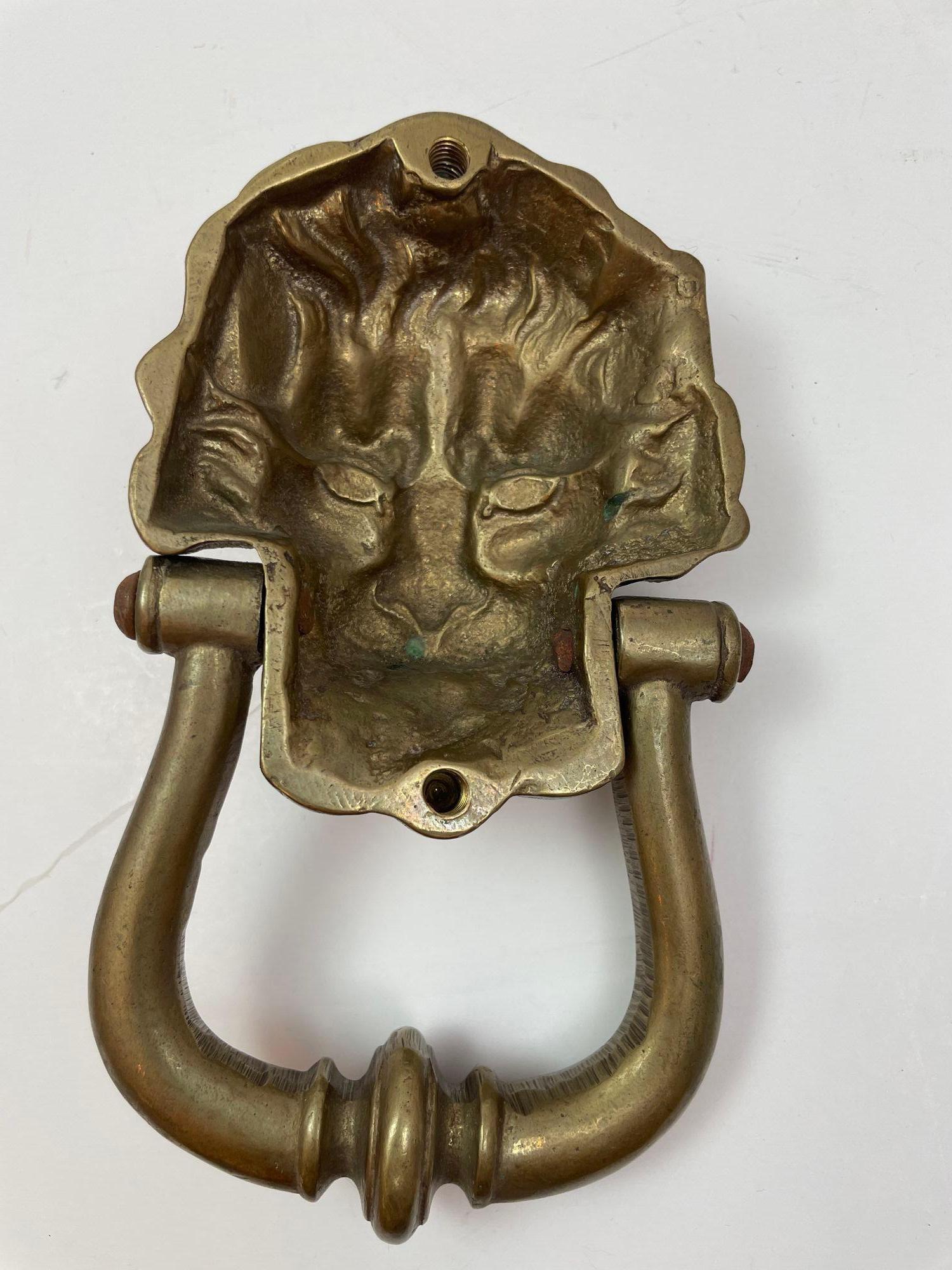 Vintage Patinated Solid Cast Brass Lion's Head Door Knocker For Sale 1