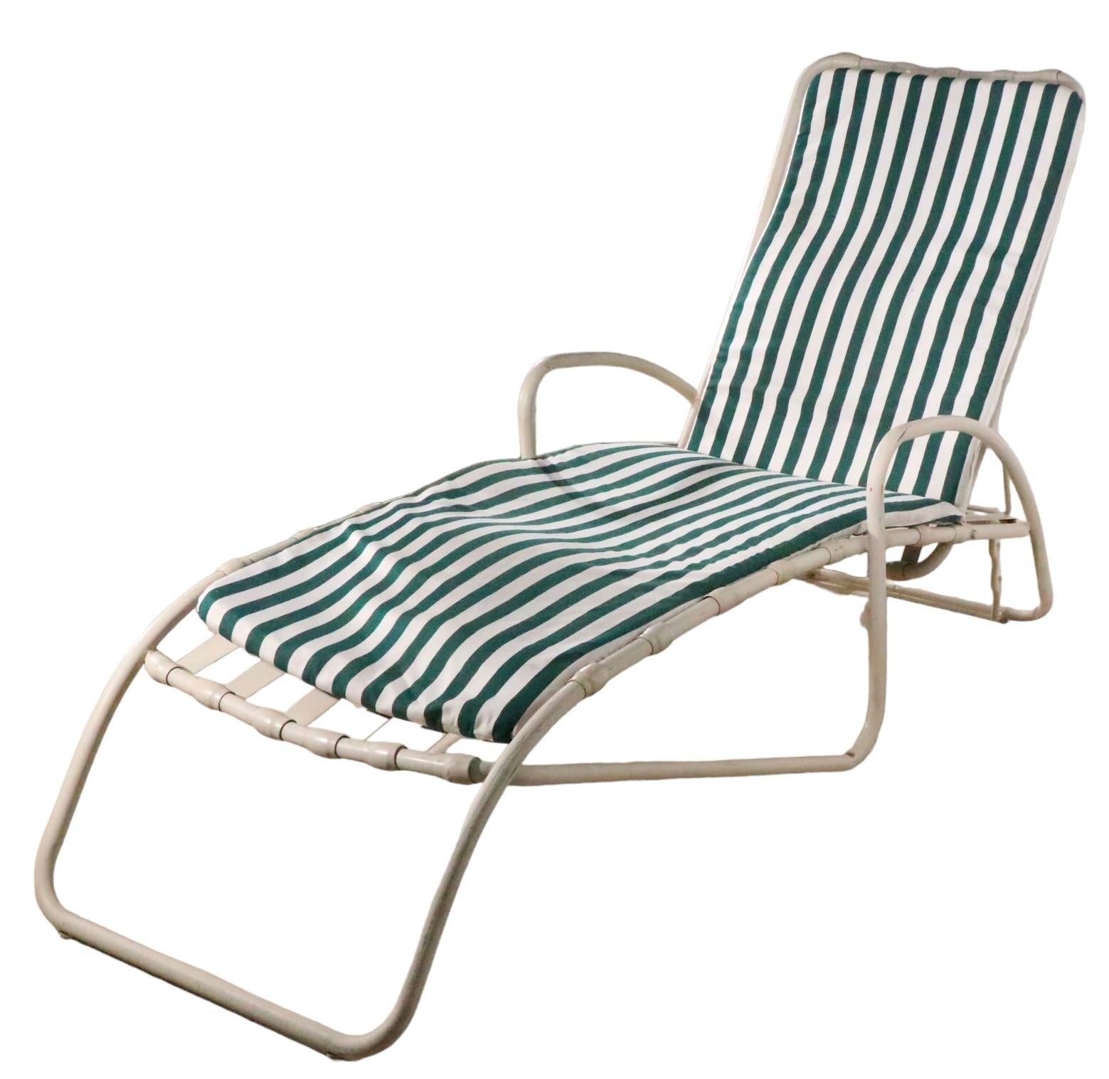 Postmoderne Vintage Patio Poolside Garden  Chaise longue inclinable Brown Jordan  en vente