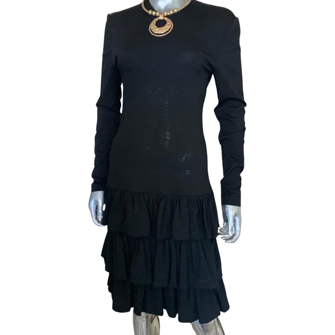 Vintage Patrick Kelly Paris Schwarzes gestuftes Jersey-Kleid mit Rüschen Größe 4/6 im Angebot 3