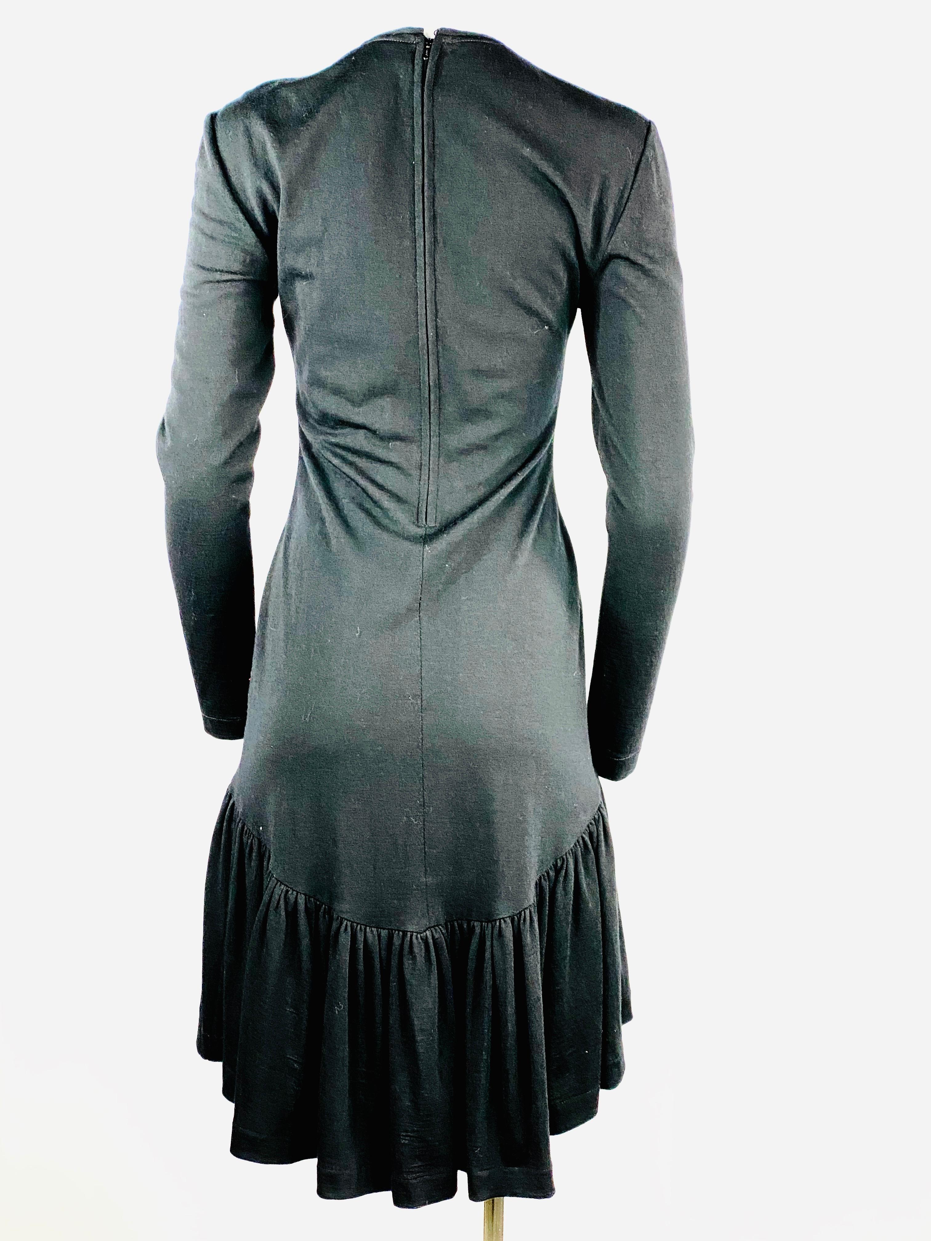 Vintage PATRICK KELLY Paris Mini Vestido Negro de Lana de Manga Larga Talla 42 en Excelente estado para la venta en Beverly Hills, CA