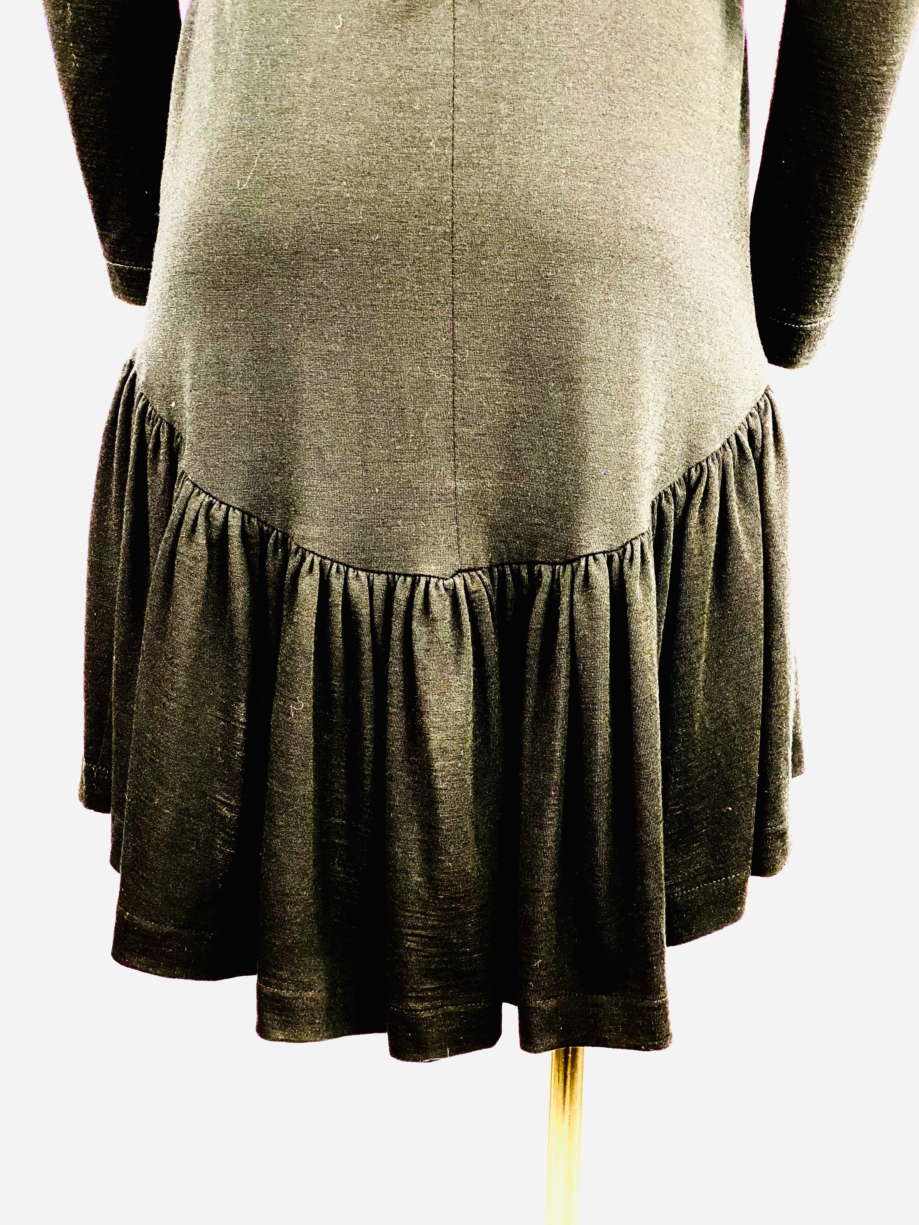 Vintage PATRICK KELLY Paris Schwarzes langärmeliges Minikleid aus Wolle Größe 42 Damen im Angebot