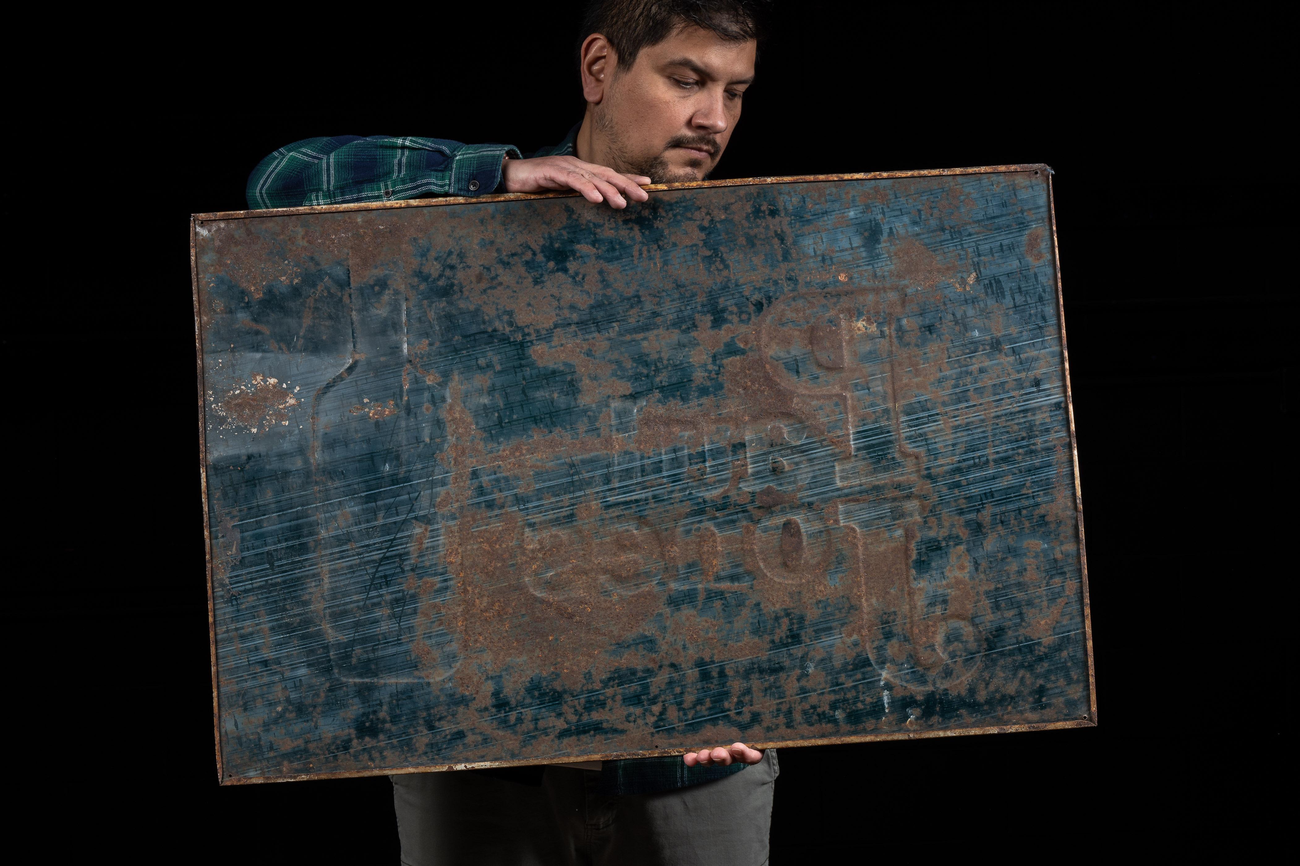 Vintage Paul Jones geprägte Zinn Litho Zeichen im Angebot 3