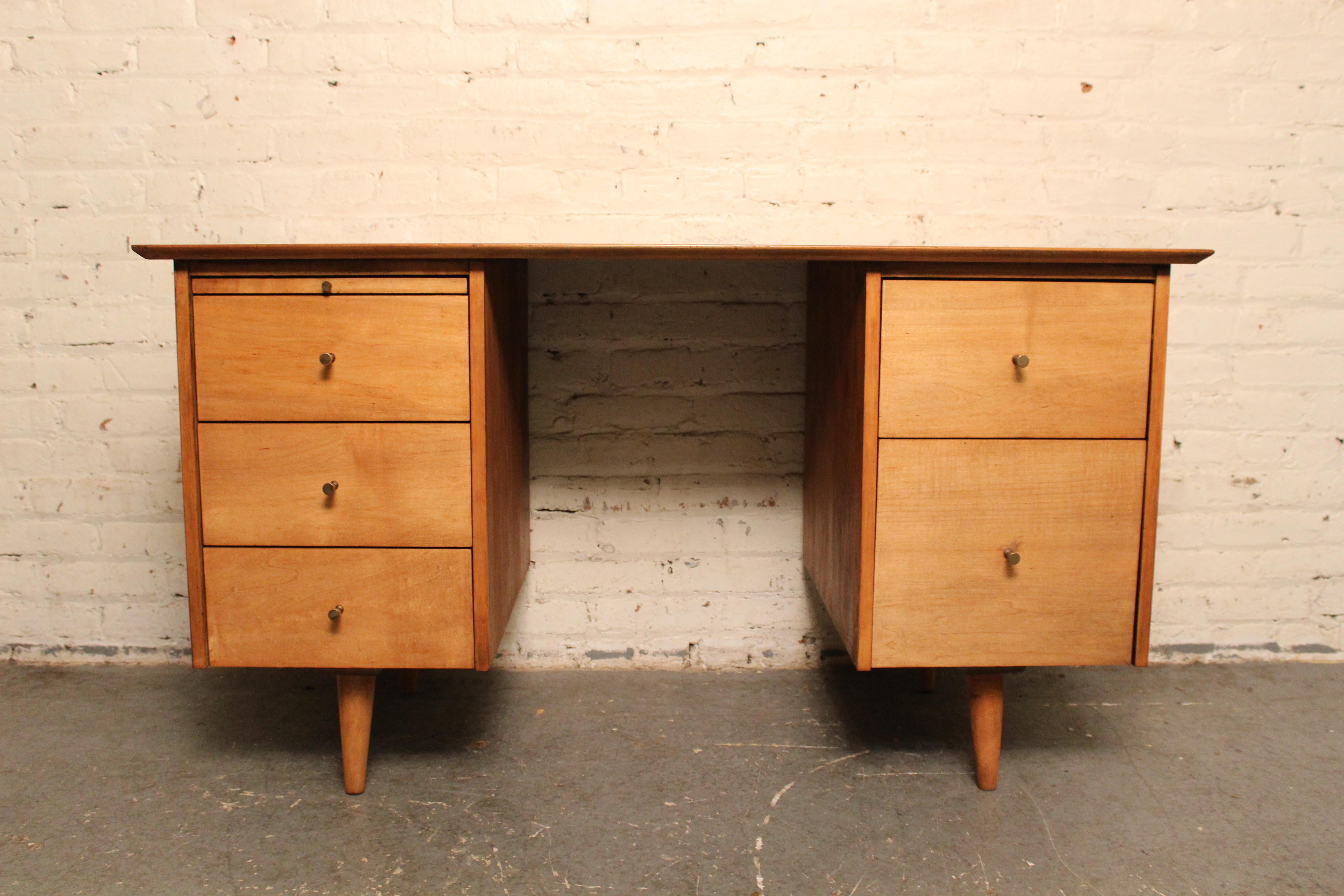 Mid-Century Modern Vintage Paul McCobb Planner Group Double Pedestal Desk