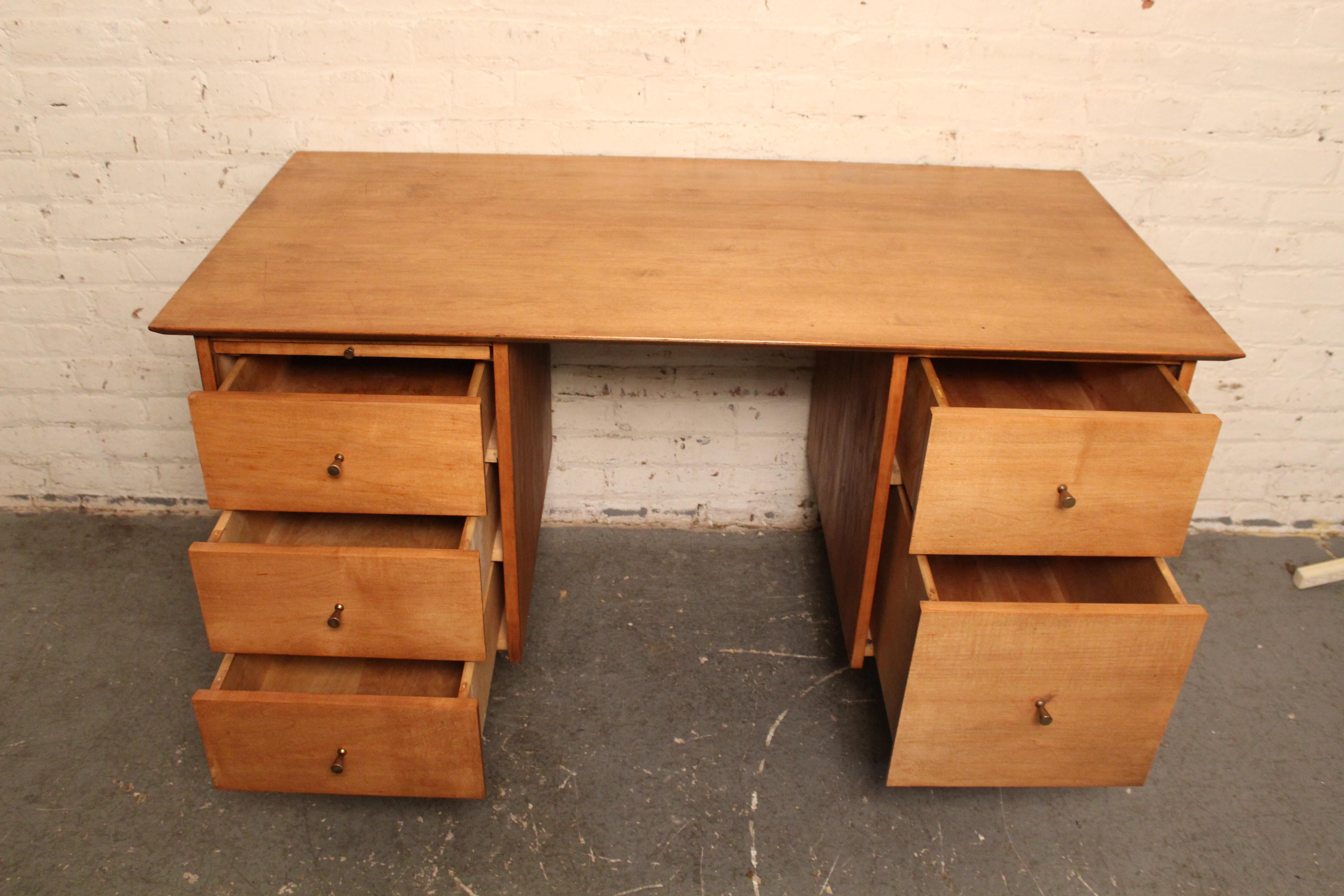 20th Century Vintage Paul McCobb Planner Group Double Pedestal Desk