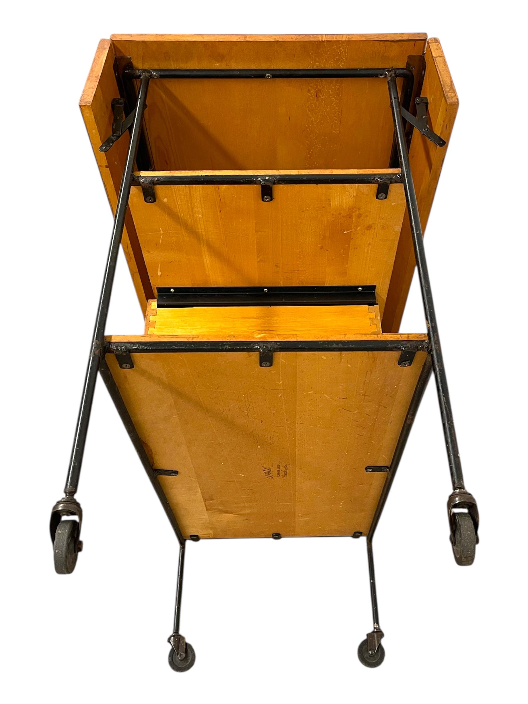 Carrito rodante de hojas caídas Vintage Paul McCobb Planner Group, Winchendon Furniture. en venta 3