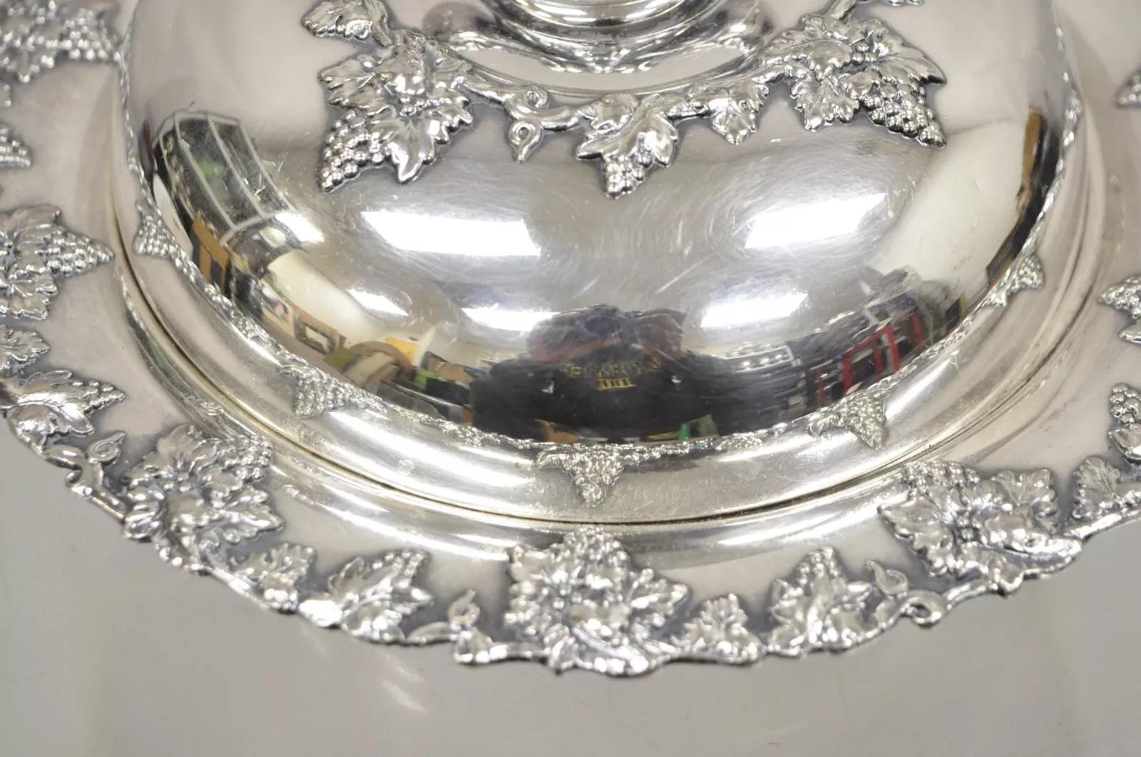 Vintage Paul Revere Silver Co Round Silver Plated Covered Vegetable Serving Dish In Good Condition In Philadelphia, PA