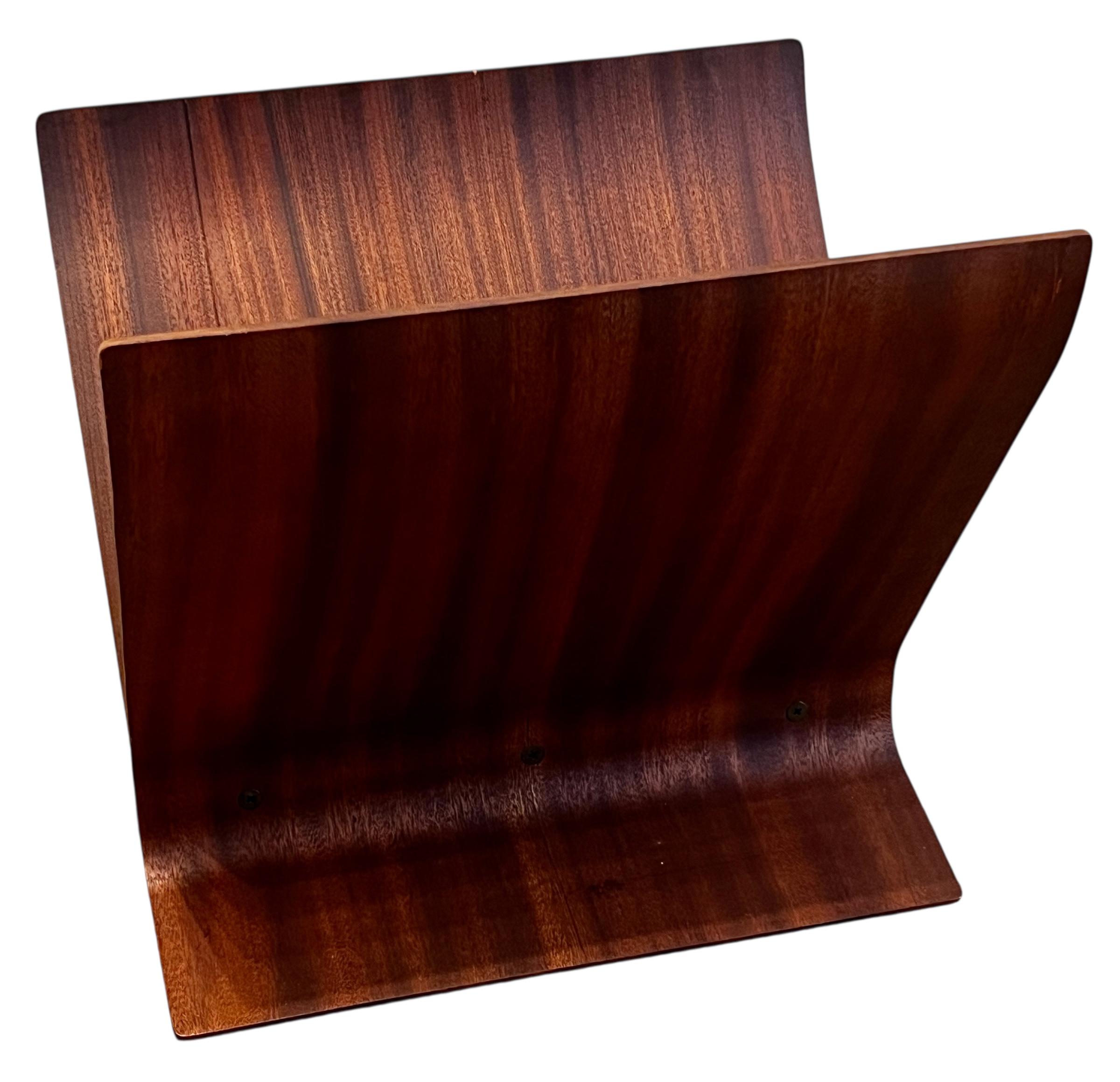 Vintage Paul Rowan Bentwood Magazine Rack for Umbra. Excellent vintage condition with age appropriate wear. 
