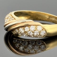 Fascia d'epoca con pavé di diamanti e oro giallo 18 carati con accenti in triplice oro