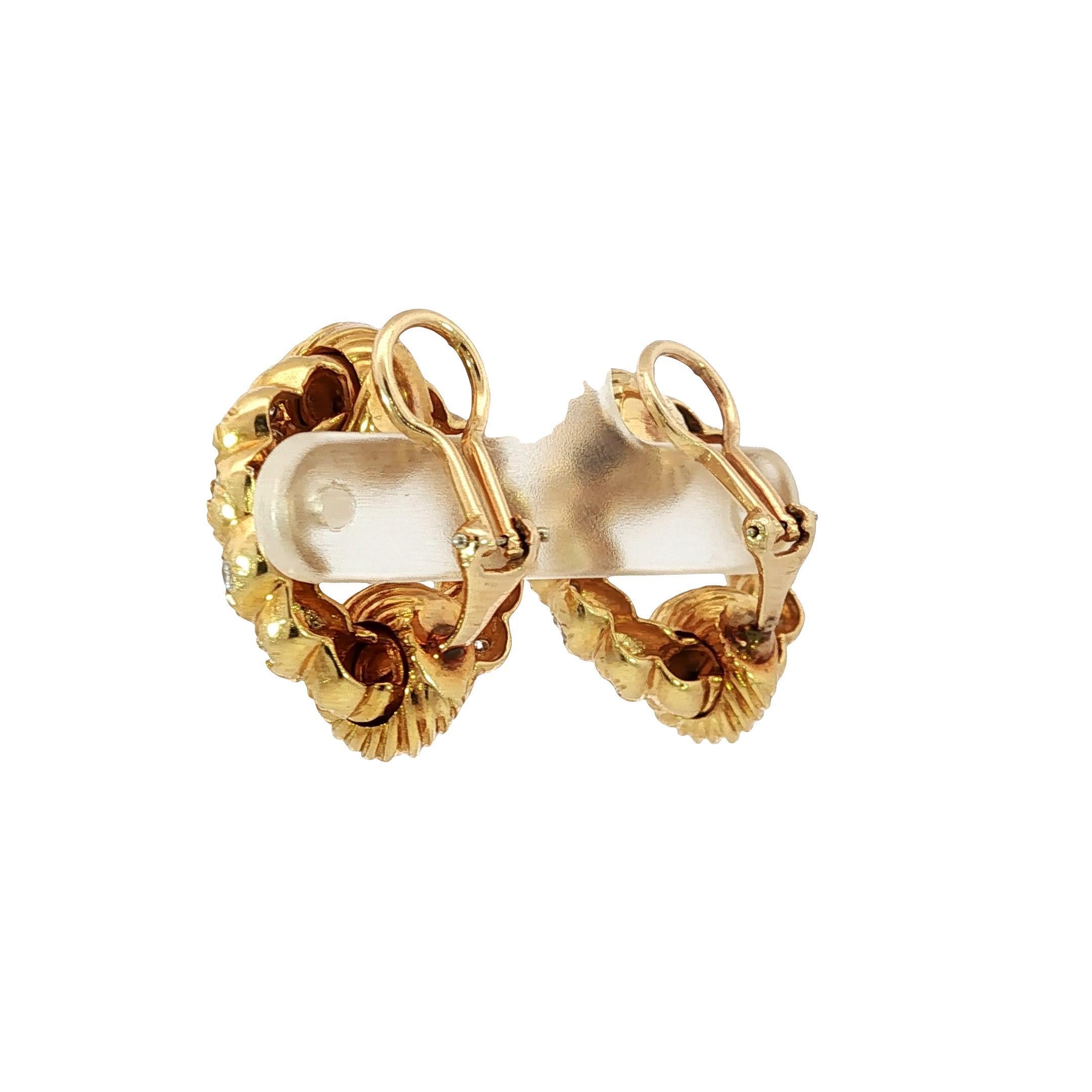 Vintage Pave Diamant Ohrclip Clip-on Ohrringe Gelbgold ~2,02ctw Diamanten im Angebot 1