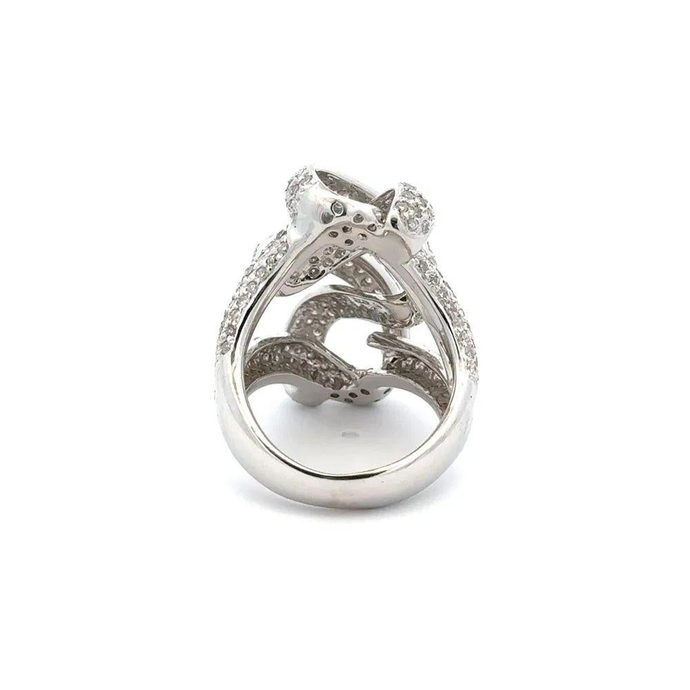 Vintage Pave Diamond Flowing Ribbon Gold Ring In Excellent Condition For Sale In Montreal, QC