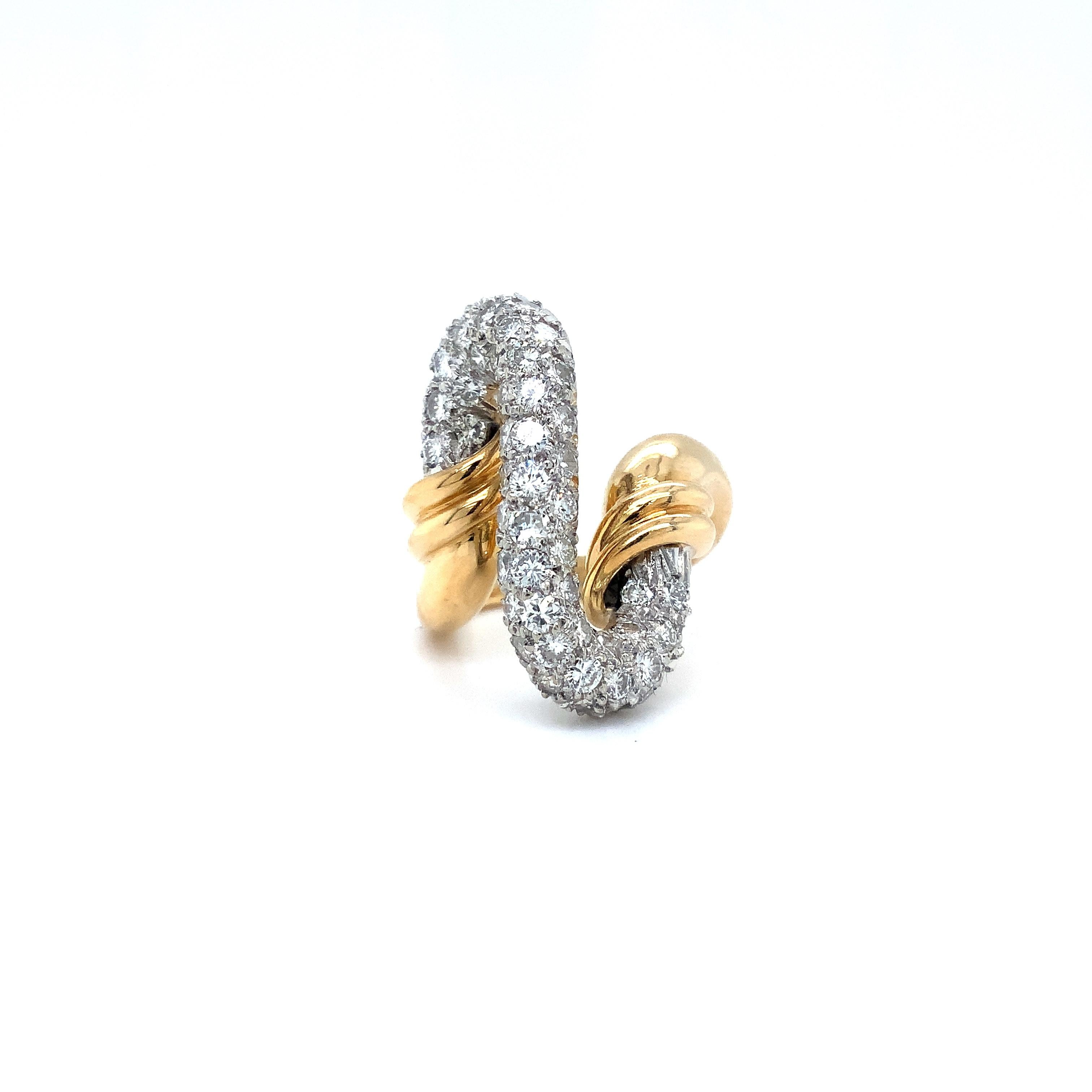  This Vintage Pave Diamond Ring is Formed in 18 kt Yellow and White Gold. Its Modern 