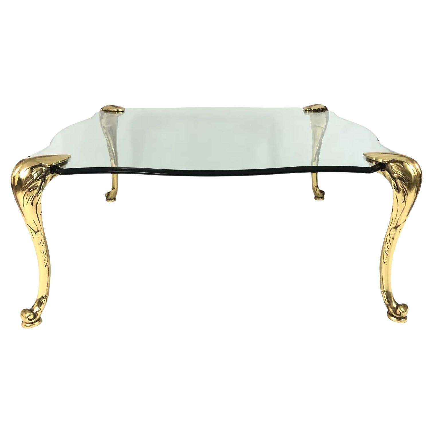 Vintage P & A. Tavolino Guerin in ottone e vetro con gambe a fronda