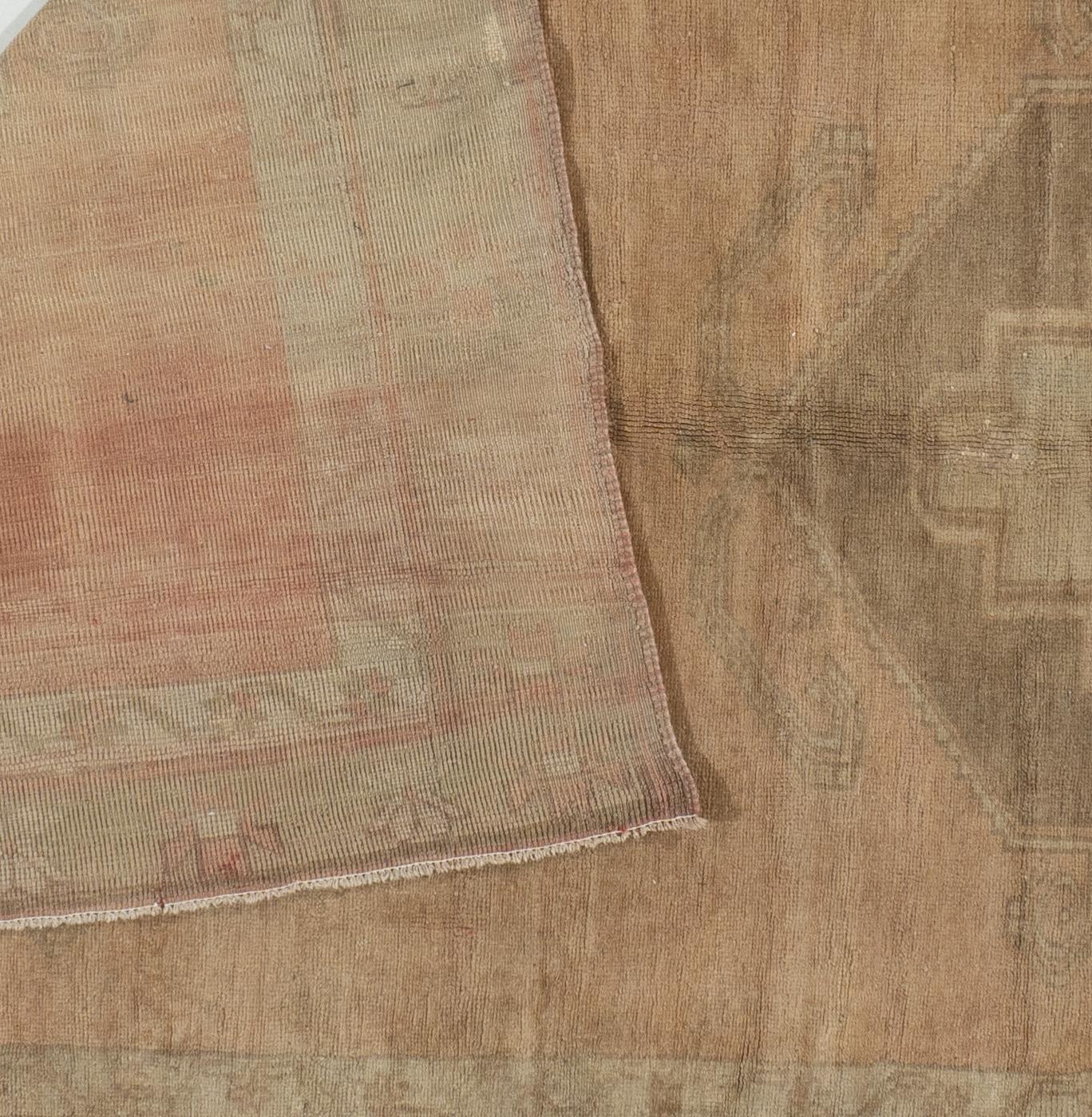 Tessuto a mano Vintage Peach Turkish Oushak Rug Kelleh 5'1 X 11'4 in vendita