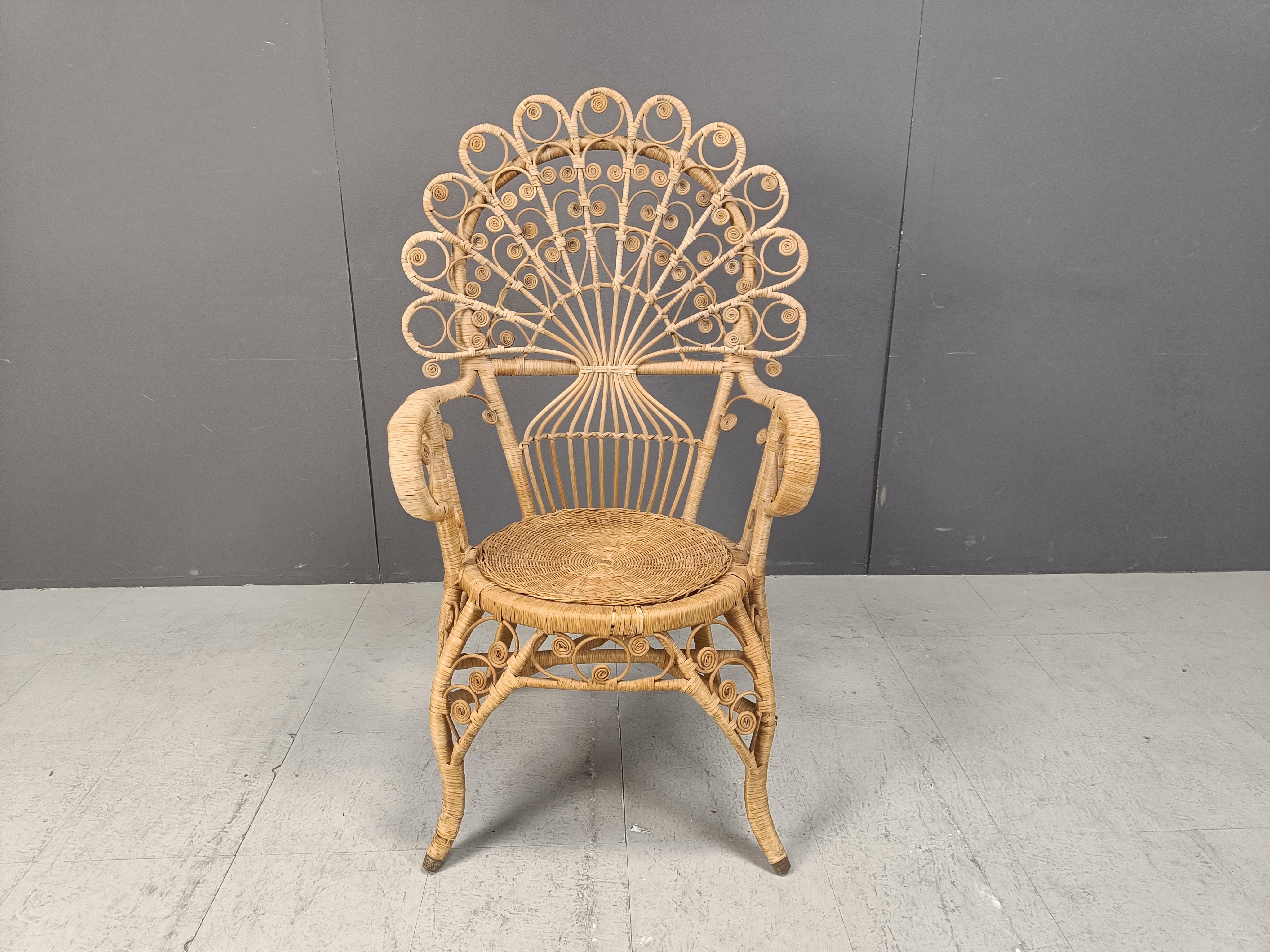 Vintage peacock chair, 1970s In Good Condition In Leuven, Vlaams Gewest