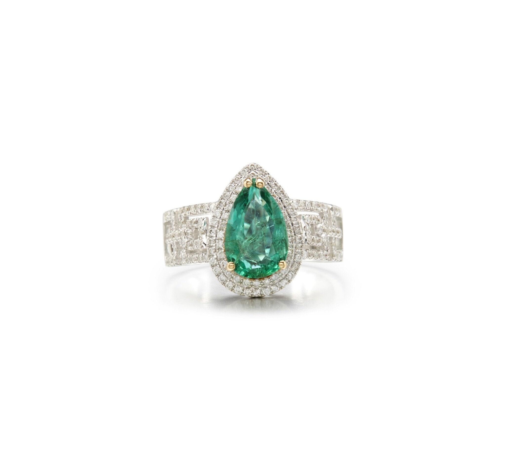 For Sale:  Vintage Pear Cut Emerald Gold Ring, Halo Natural Emerald Engagement Ring 4