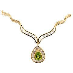 Vintage Pear Cut Green Peridot Drop Pendant Necklace with Diamonds in 18K Gold