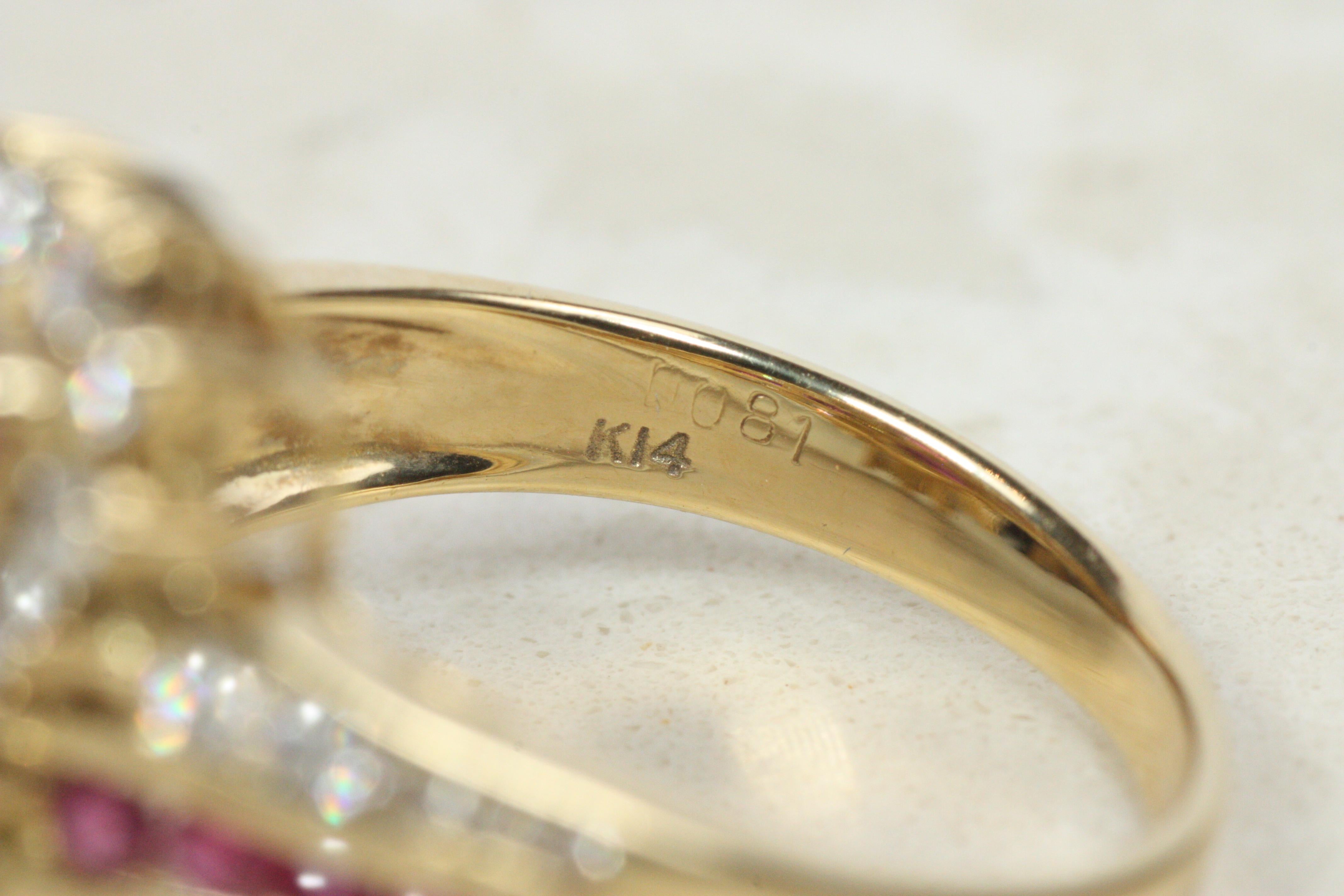 Vintage Pear-Shape Ruby & Diamond Toi et moi Ring - 14K Gelbgold im Angebot 5