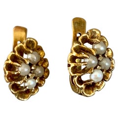Vintage Pearl 14 Karat Yellow Gold Lever Back Pierced Earrings