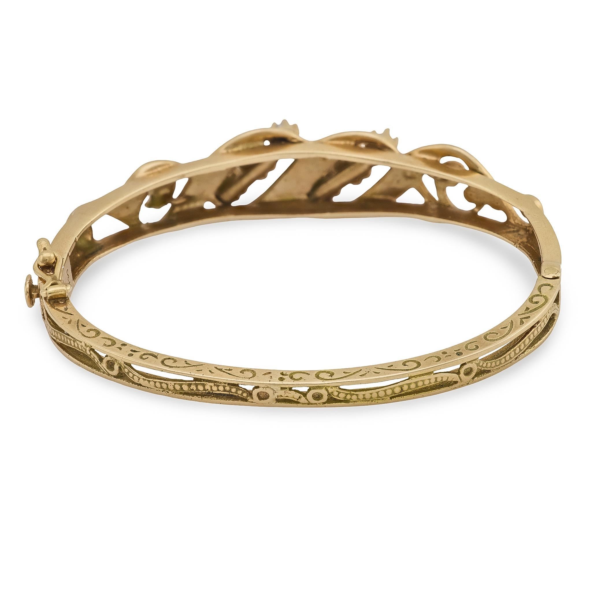 Bracelet vintage en or jaune 14k émaillé de perles Bon état - En vente à Beverly Hills, CA