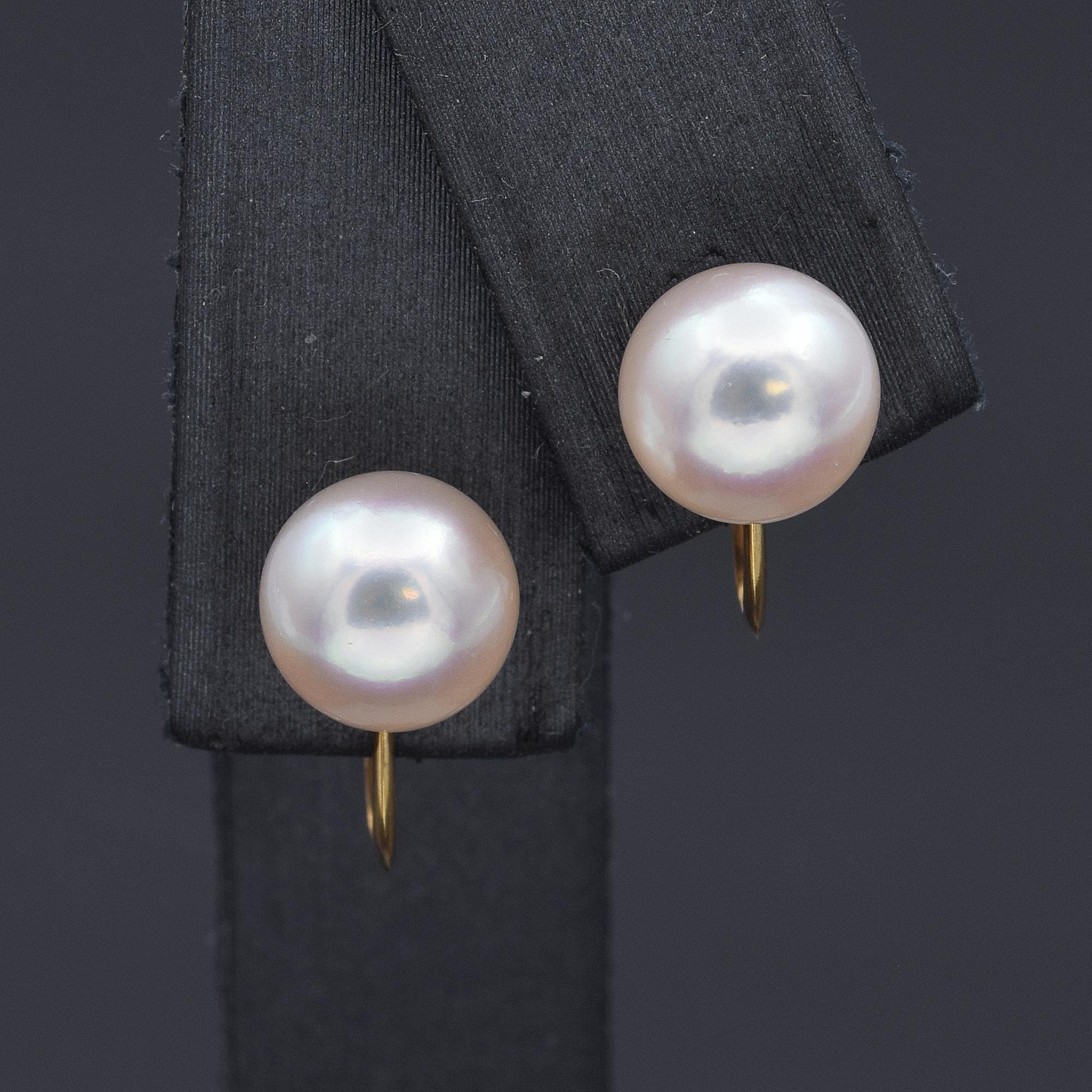 Weight: 2.4 Grams
Stone: Pearl (8 mm)
Measurements: 14 x 8 mm
Hallmark: 18K

Item #: BR-1061-092823-20