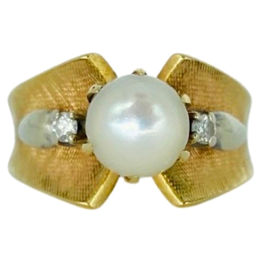 Bague cocktail en or 14 carats avec perles vintage et diamants d'un poids total de 0,02 carat en vente