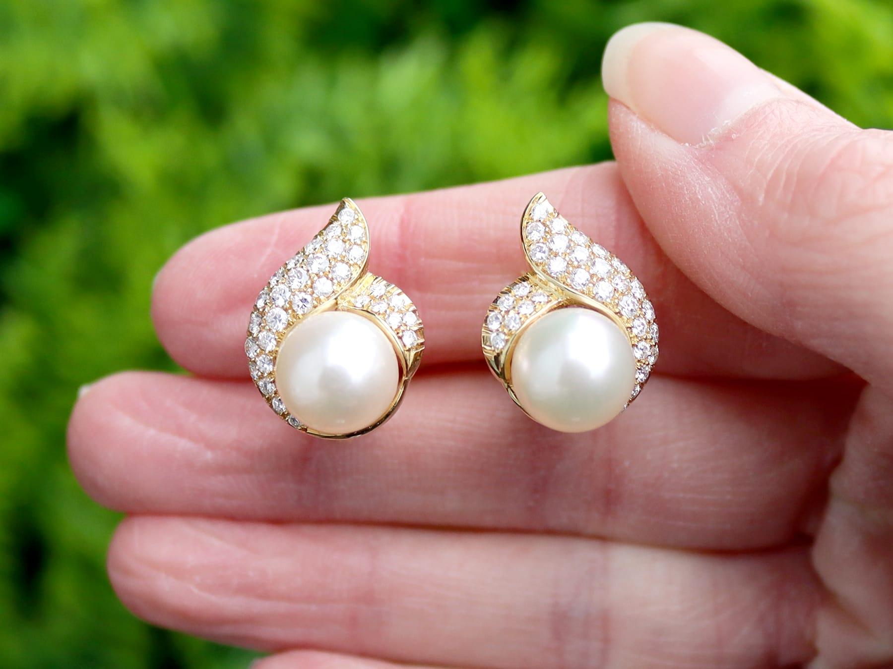 Vintage Pearl and 0.81 Carat Diamond Cluster Earrings in 18k Yellow Gold For Sale 10