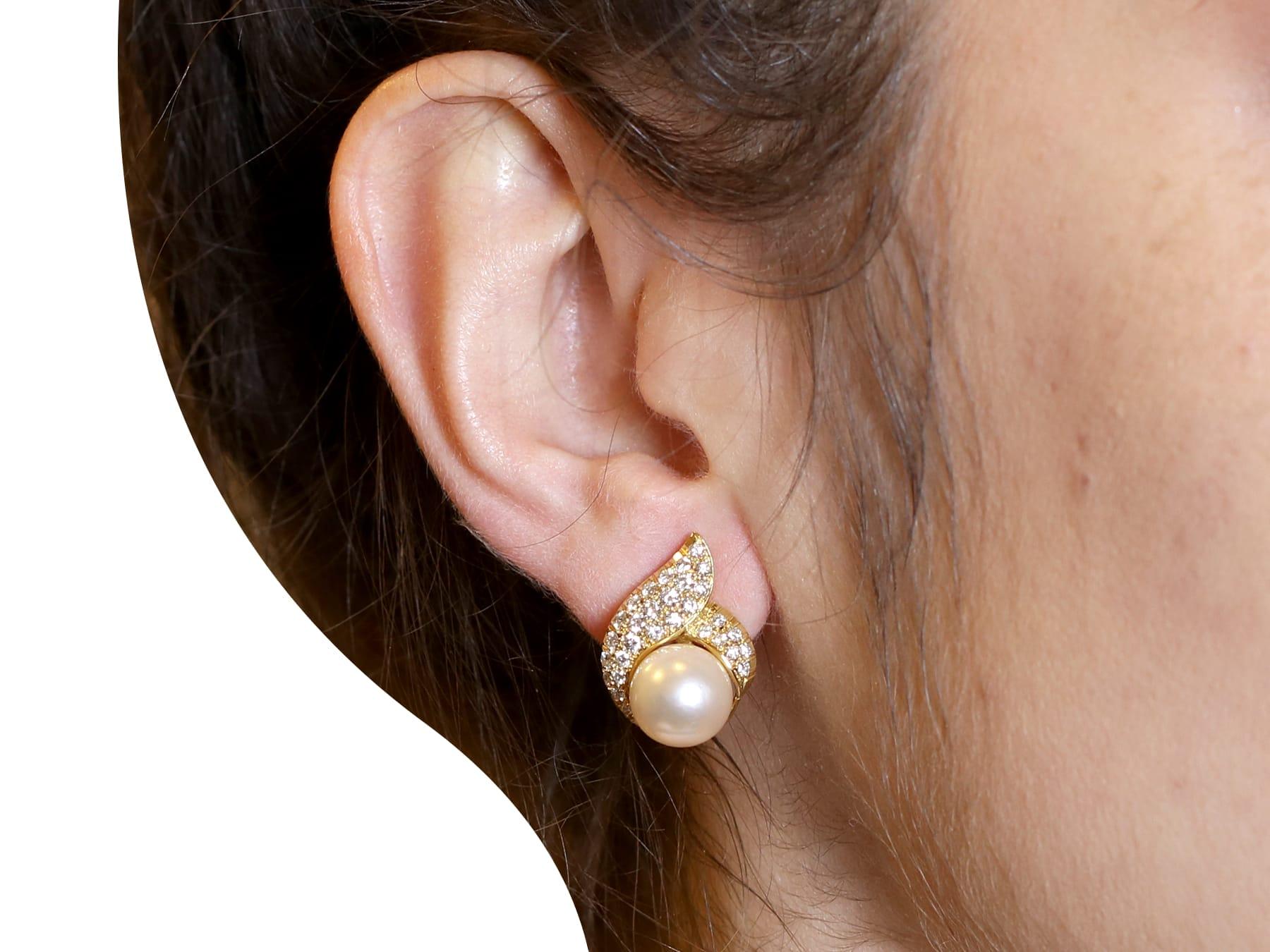 Vintage Pearl and 0.81 Carat Diamond Cluster Earrings in 18k Yellow Gold For Sale 3
