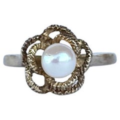 Anello vintage con perle e oro 9 carati