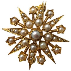 Vintage Pearl and 9 Carat Gold Star Brooch or Pendant