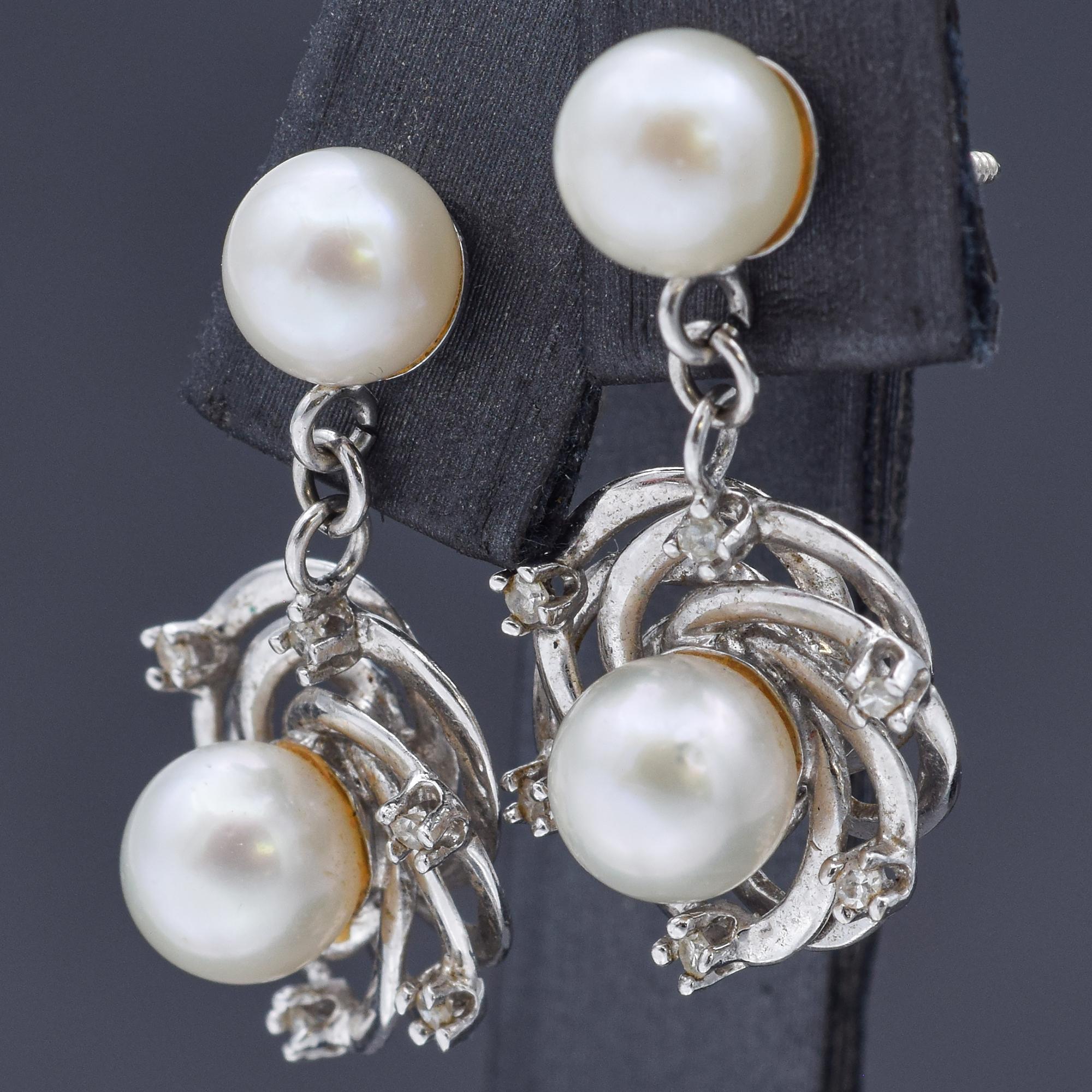 Women's Vintage Pearl and Diamond 14K White Gold Screw Back Dangle Earrings For Sale
