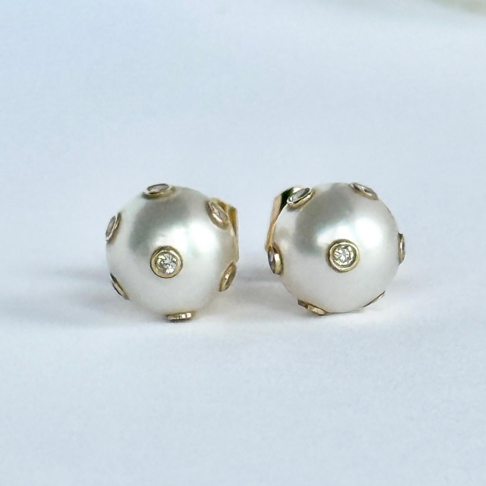 Pendientes vintage de perlas y diamantes de oro de 18 quilates en venta 1
