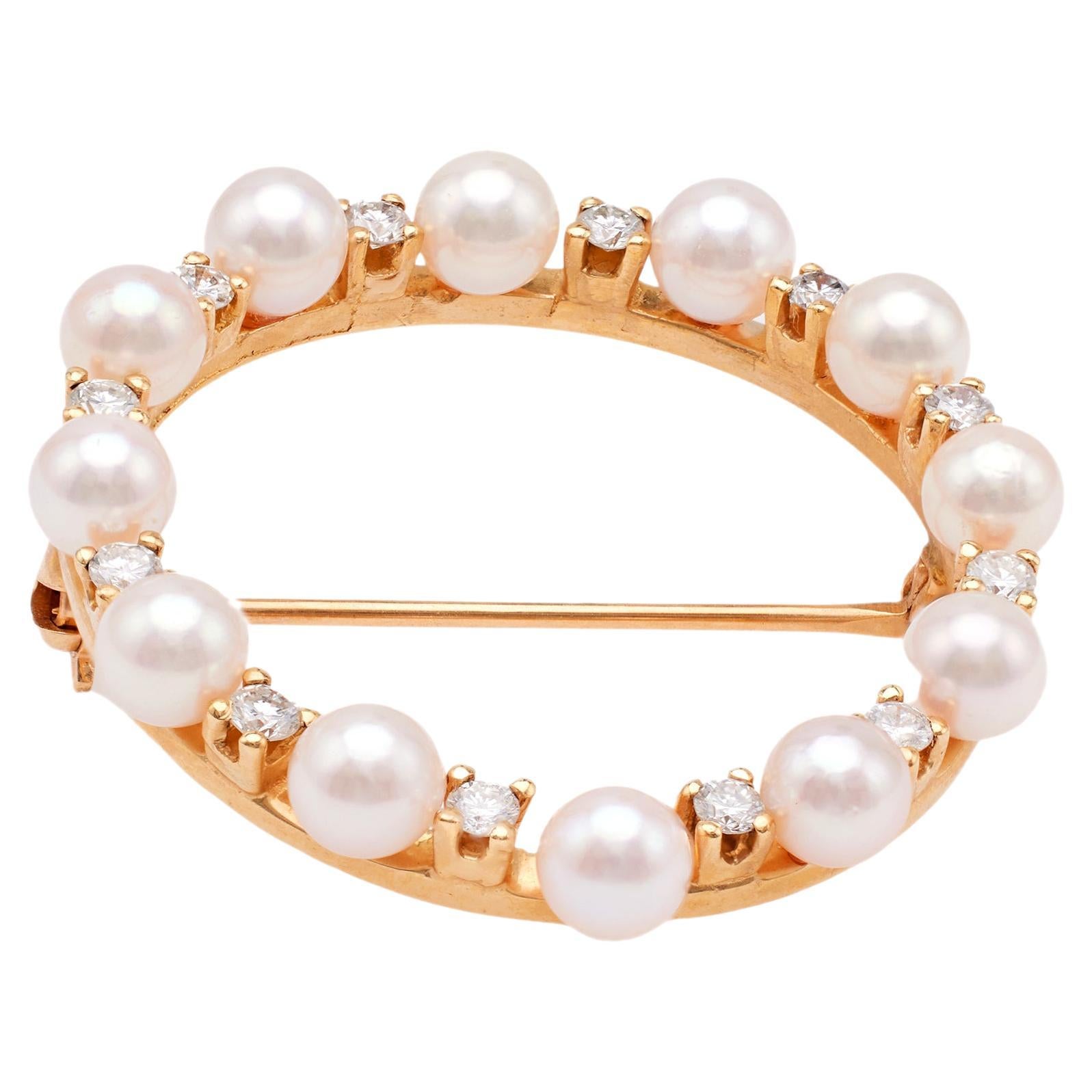 Vintage Pearl and Diamond 18k Yellow Gold Circle Brooch For Sale