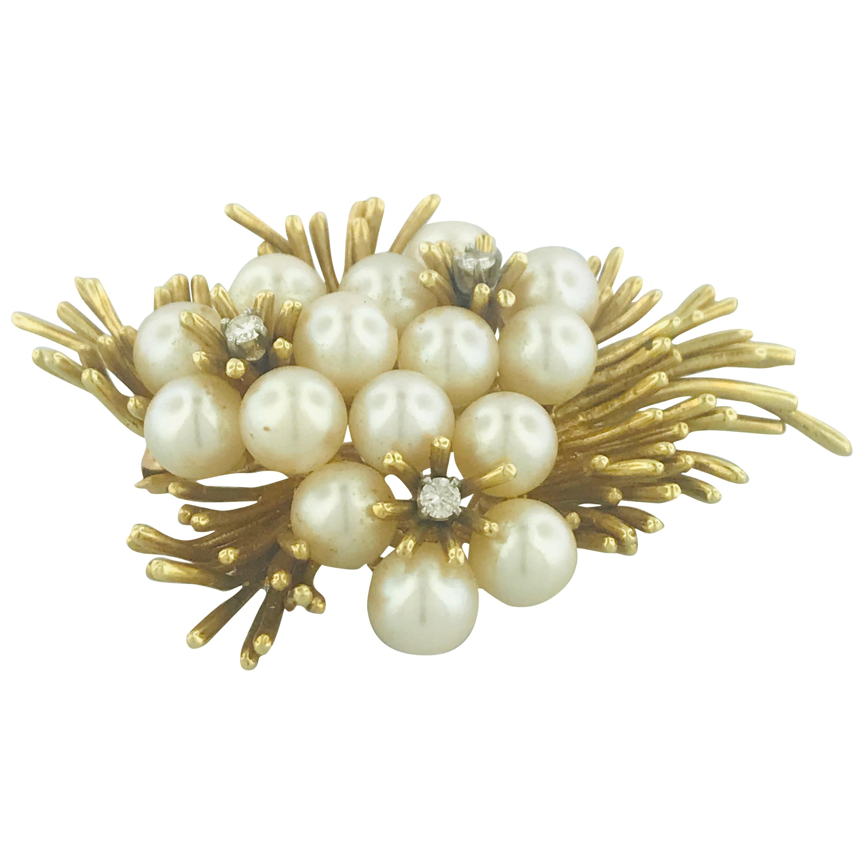 Broche ou épingle à fleurs vintage en or jaune 18 carats avec perles et diamants