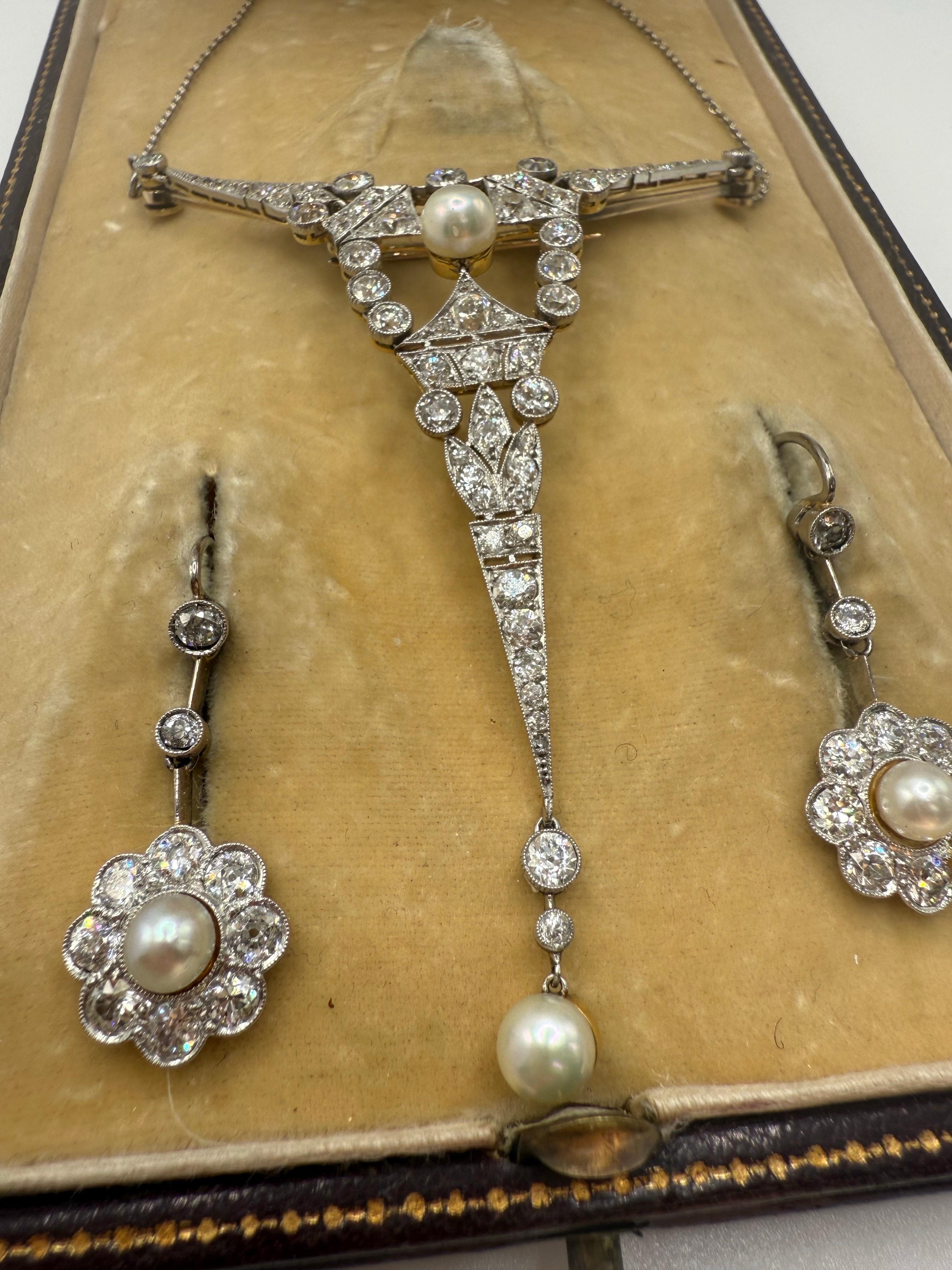 Art Deco Vintage pearl and diamond set For Sale