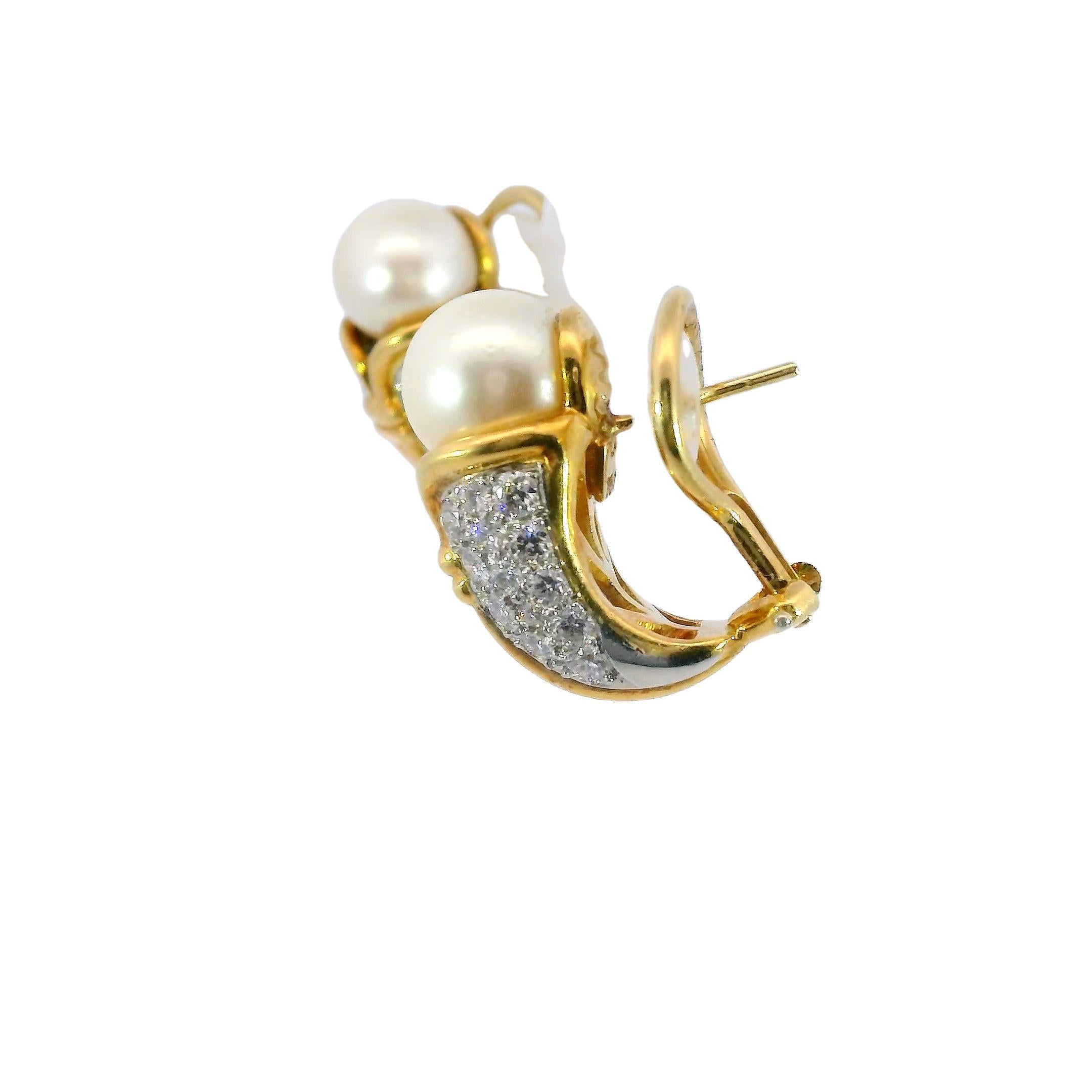 Contemporary Vintage Tulip Clip on Earrings Pearl and Diamond Made in 18 Karat and Platinum For Sale