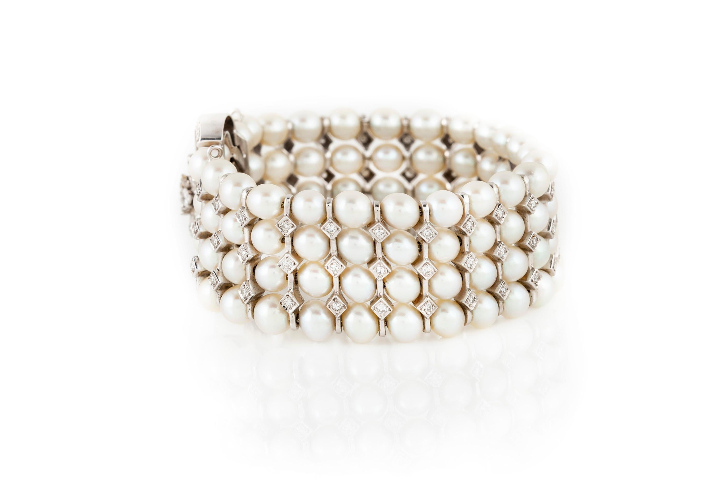 Vintage Pearl and Diamonds Bracelet In Excellent Condition In New York, NY