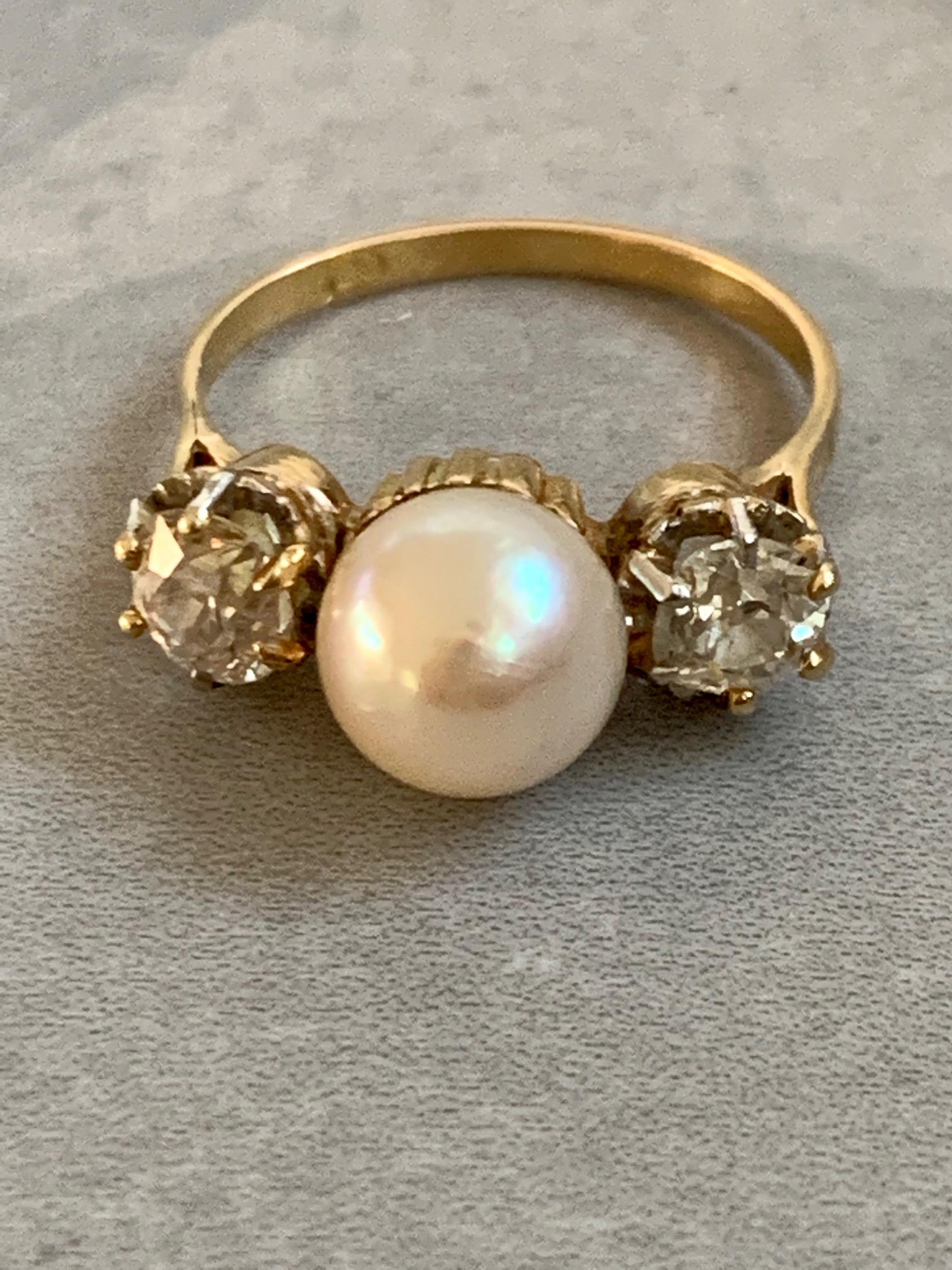 Vintage Pearl and Euro Cut Diamond 18 Karat Yellow Gold Ring - Size 6 In Good Condition In St. Louis Park, MN