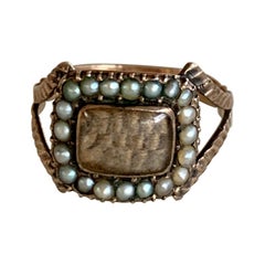 Vintage Pearl and Hair 10 Karat Yellow Gold Mourning Ring