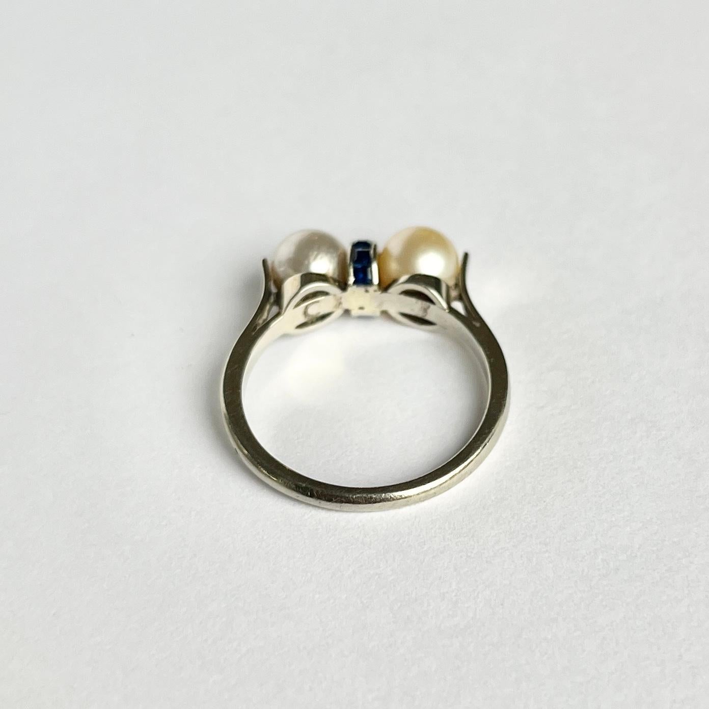 Square Cut Vintage Pearl and Sapphire 18 Carat White Gold Ring For Sale