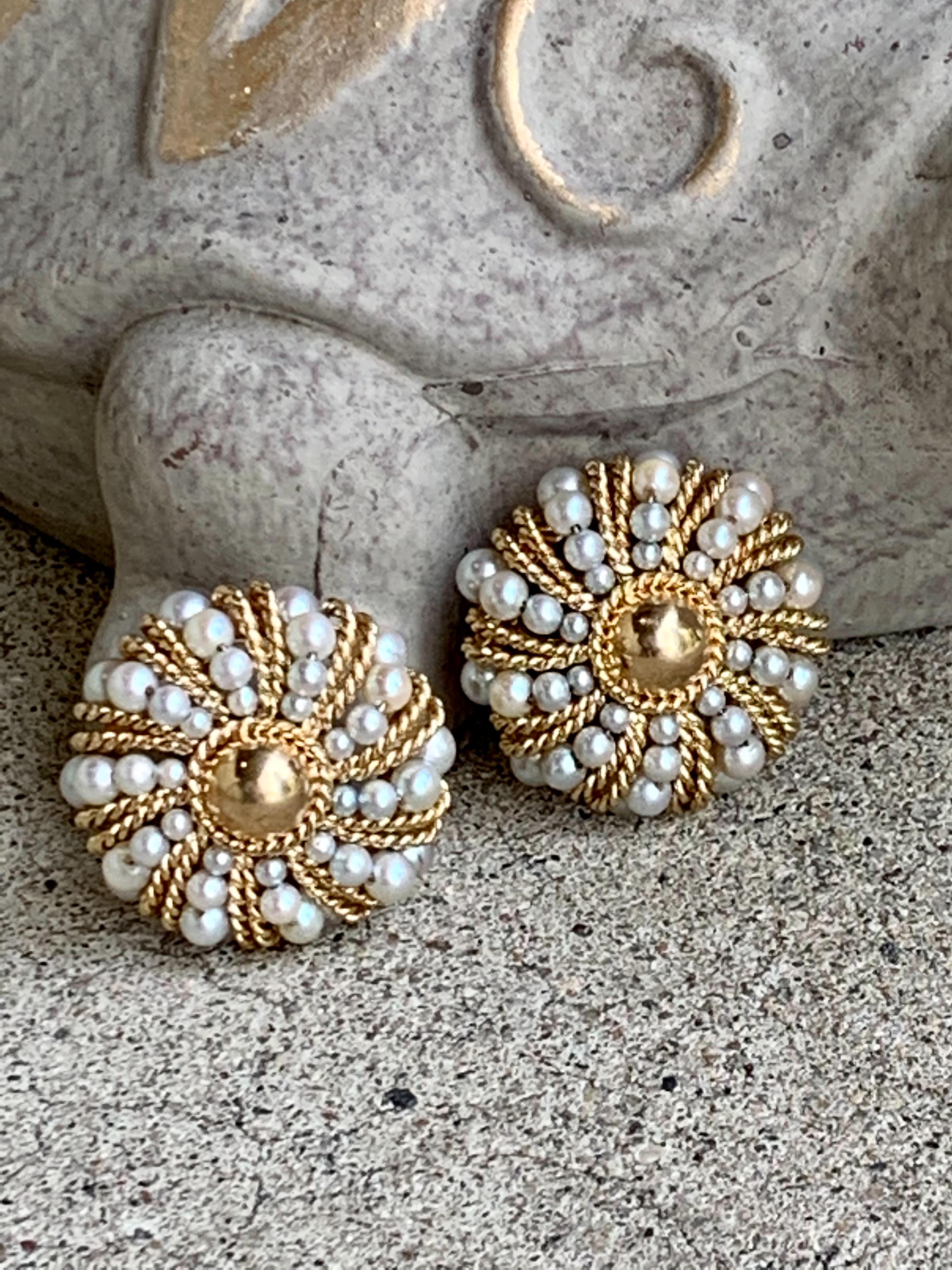 Vintage Pearl Cluster 14 Karat Yellow Gold Round Clip-On Earrings In Excellent Condition In St. Louis Park, MN