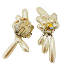 Vintage pearl crystal drop clip on 80’s earrings
