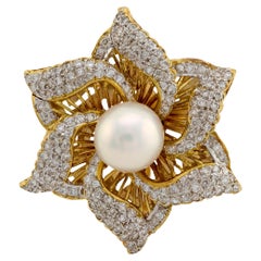 Spilla a fiore vintage in oro giallo 18 carati con perle e diamanti
